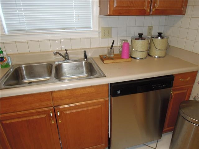6300 Heathcliff Cv Property Photo 6