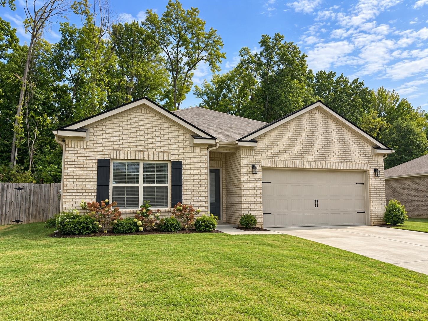 330 Colonial Heights Dr Property Photo 1
