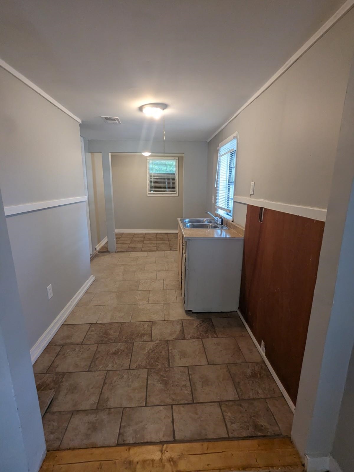 1556 Cane Ave Property Photo 9