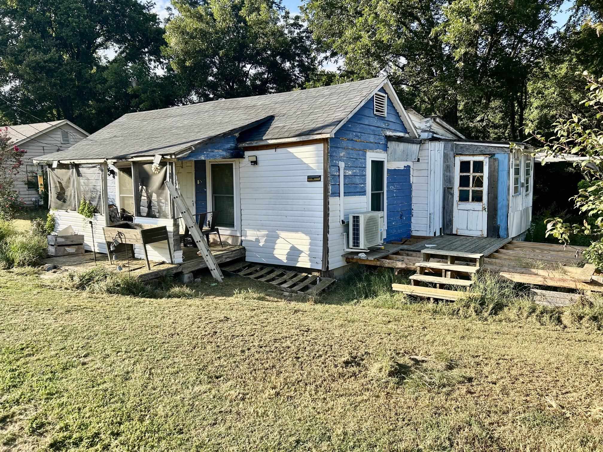 4892 87 Hwy W Property Photo 1