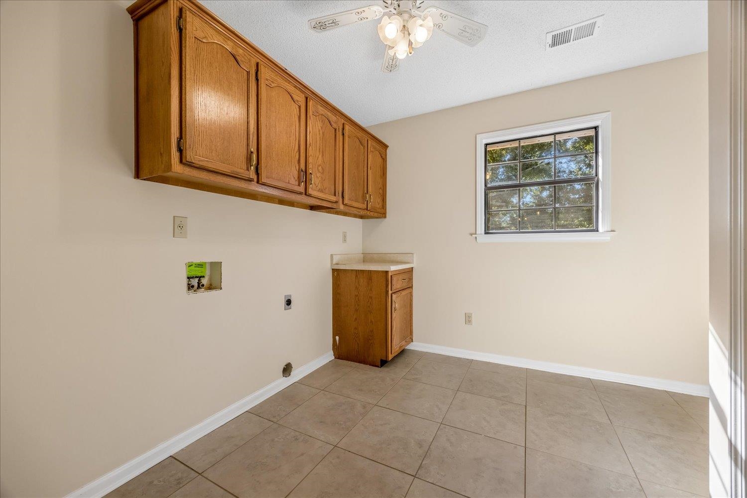 9485 Pleasant Ridge Rd Property Photo 16
