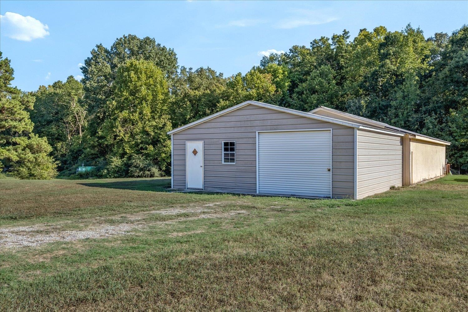 9485 Pleasant Ridge Rd Property Photo 35