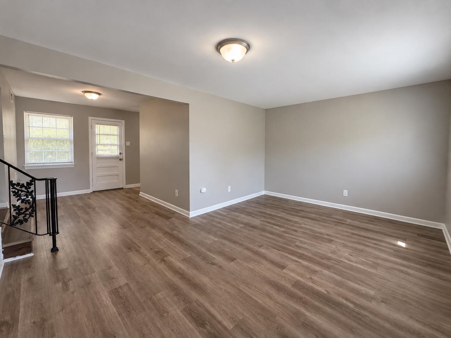 4887 Peace St Property Photo 2