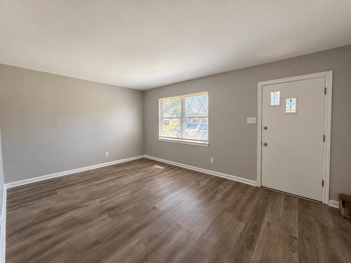 4887 Peace St Property Photo 4