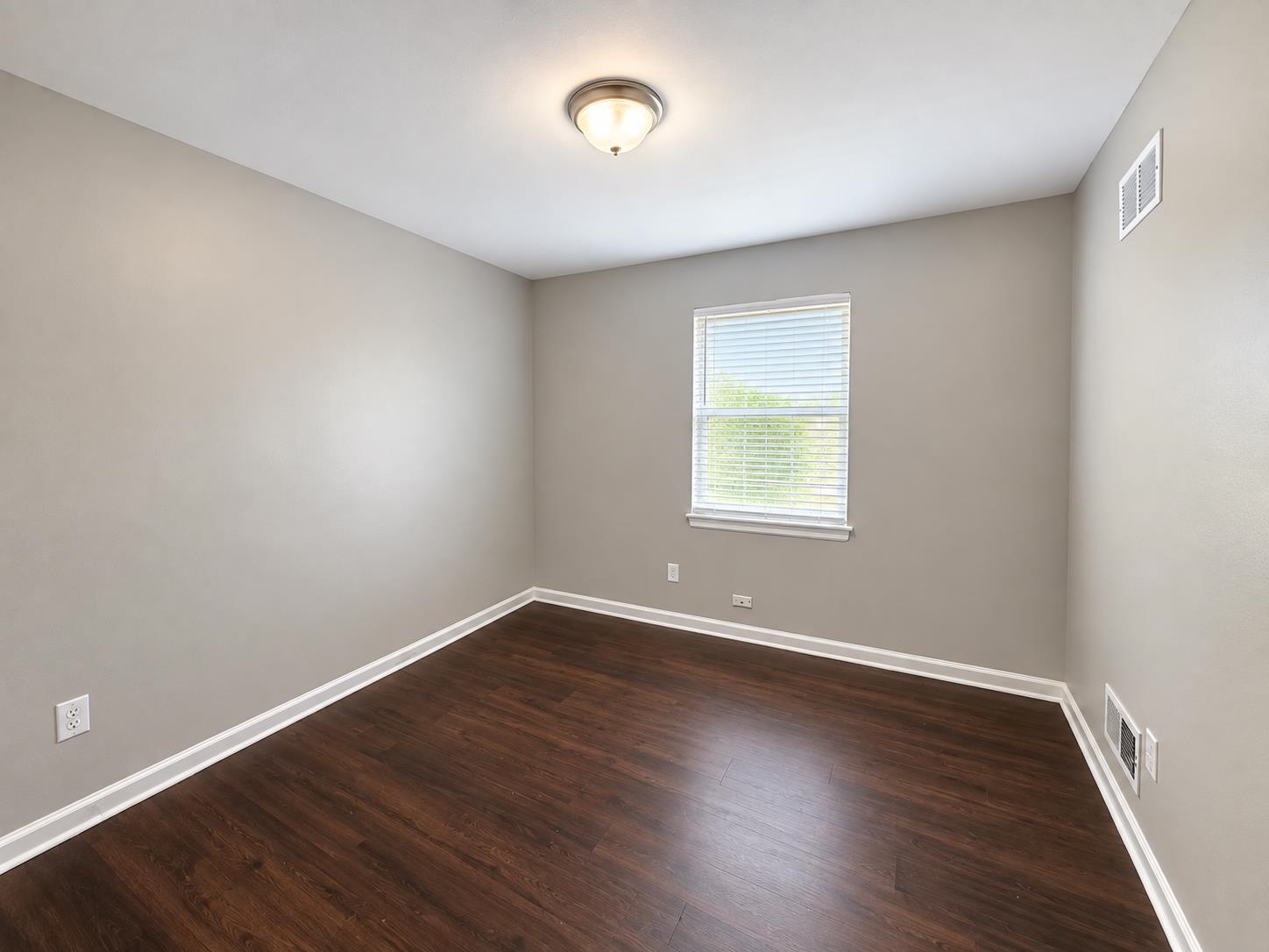 4887 Peace St Property Photo 14
