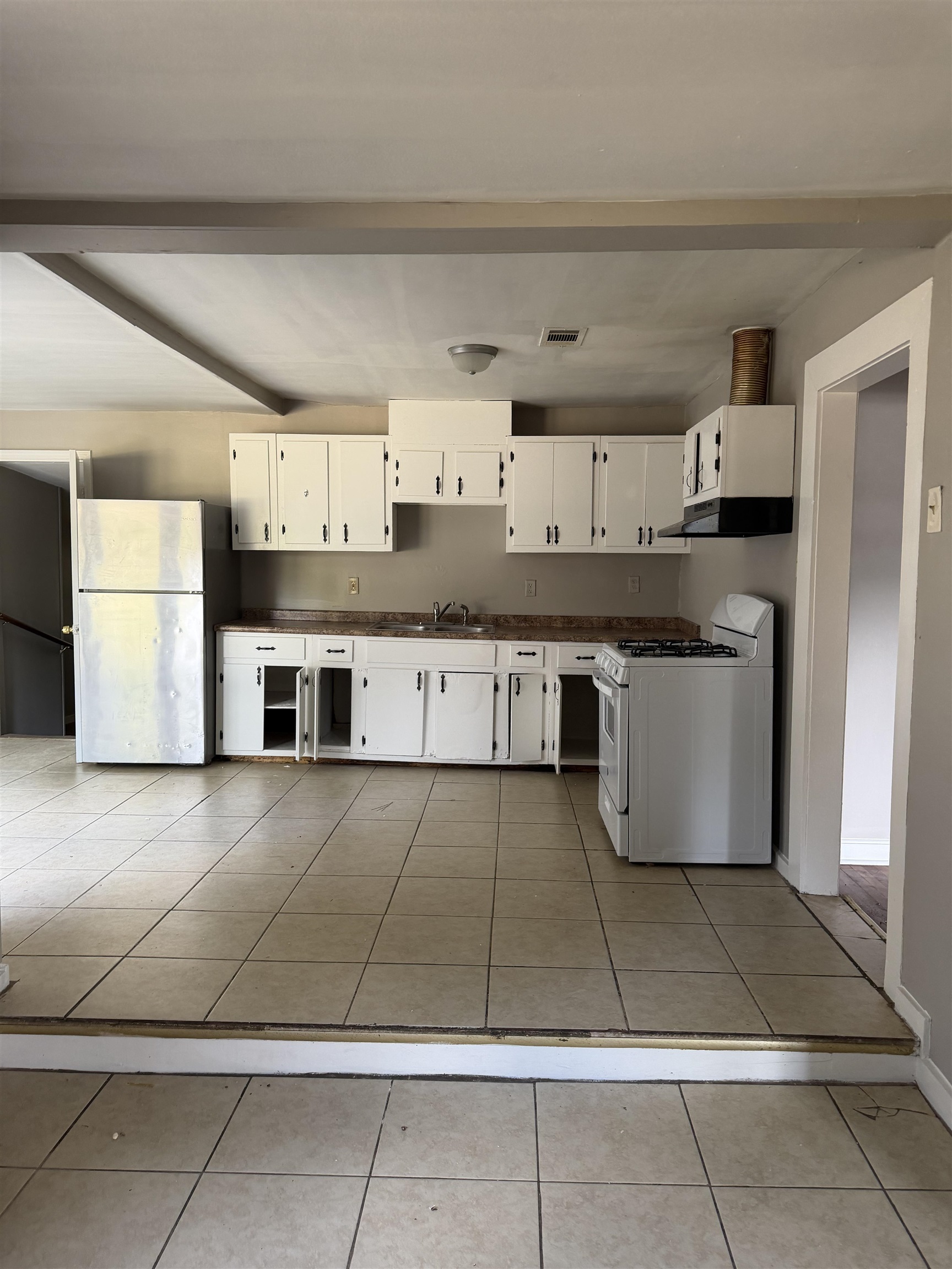 3030 Mccool Ave Property Photo 3