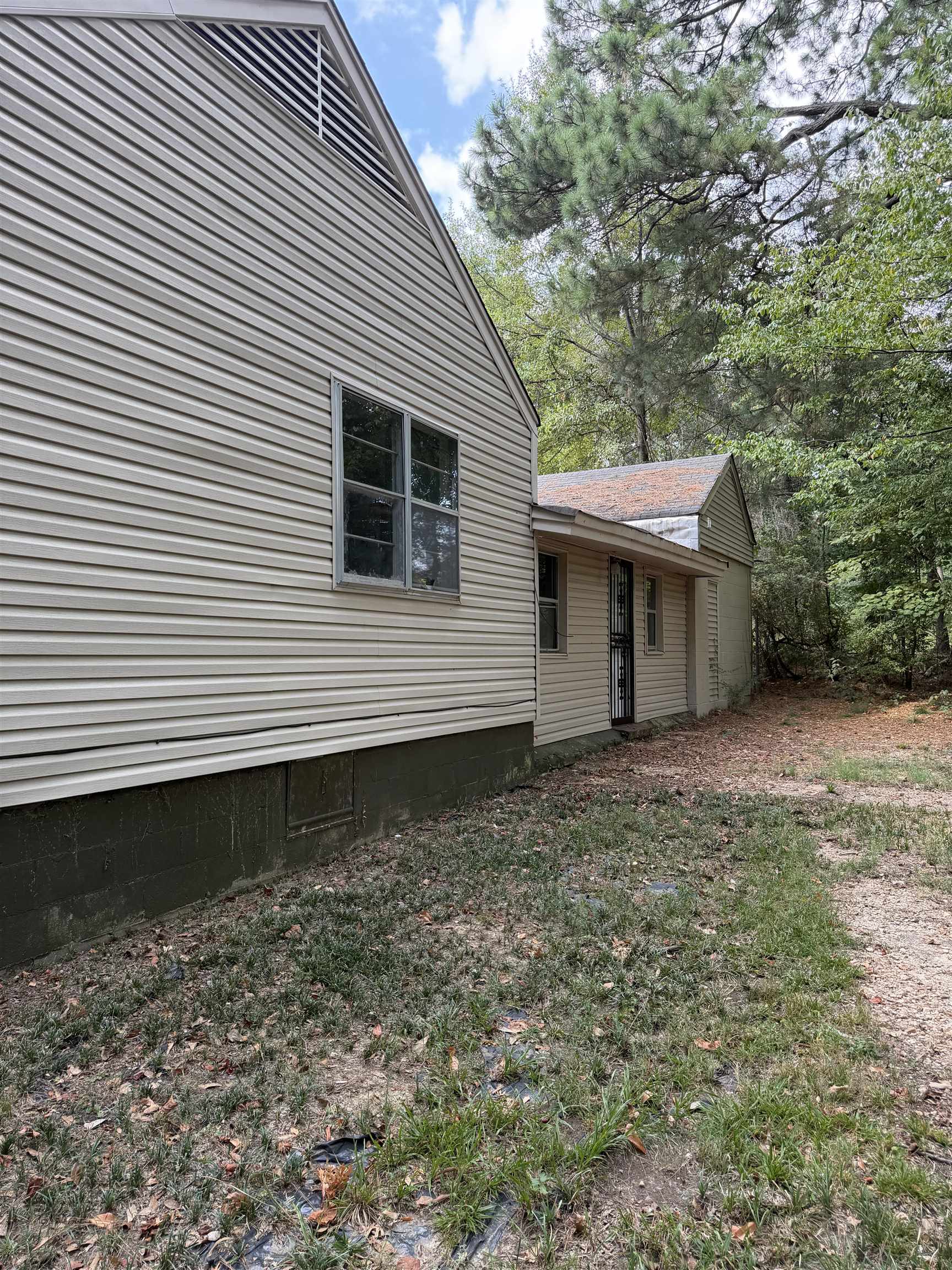 3030 Mccool Ave Property Photo 8