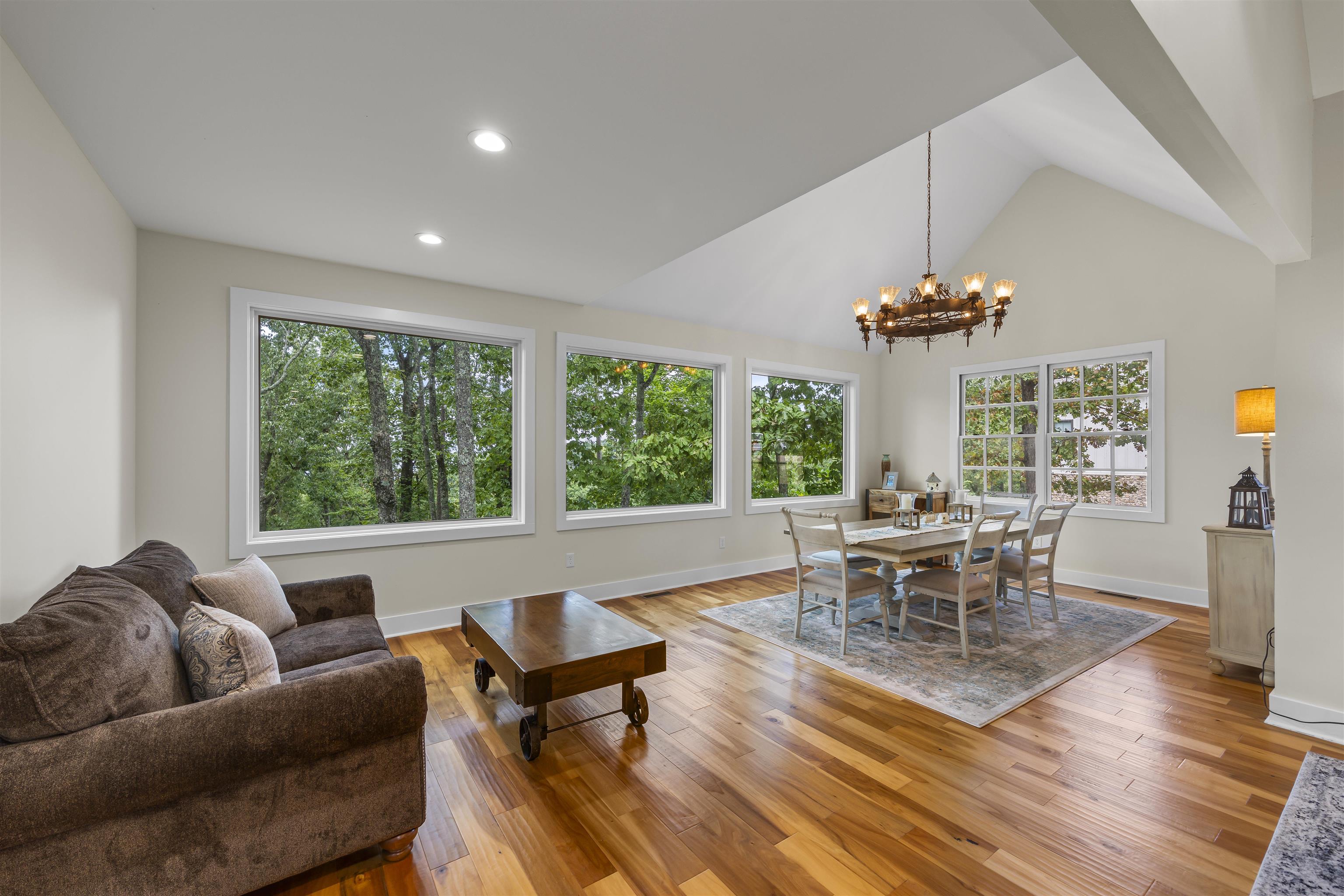 105 Gentle Ridge Way Property Photo 11