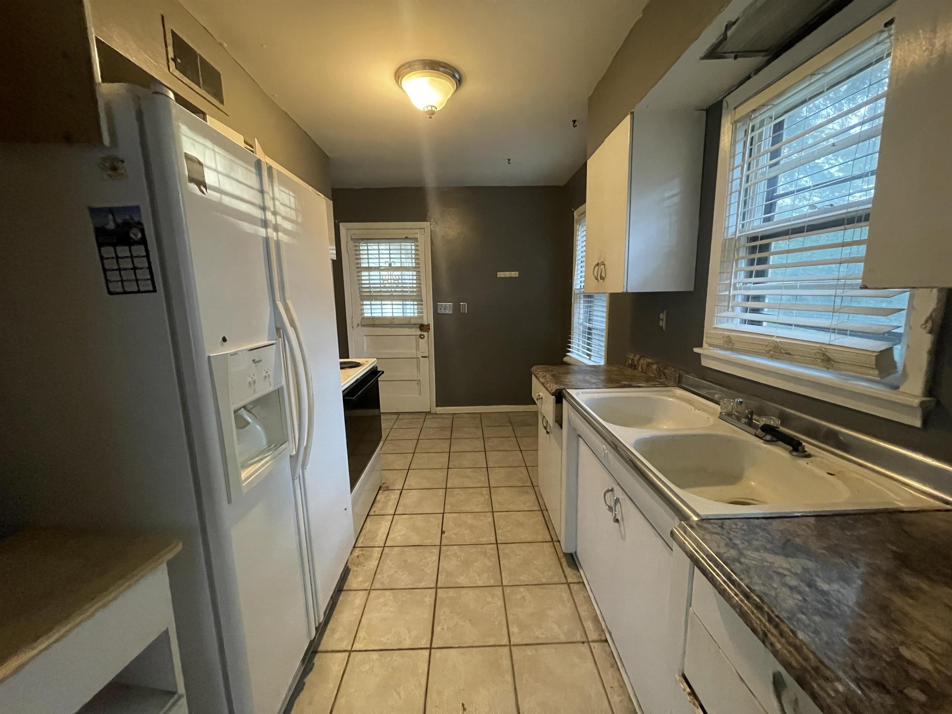 4663 S Doris Cir S Property Photo 13
