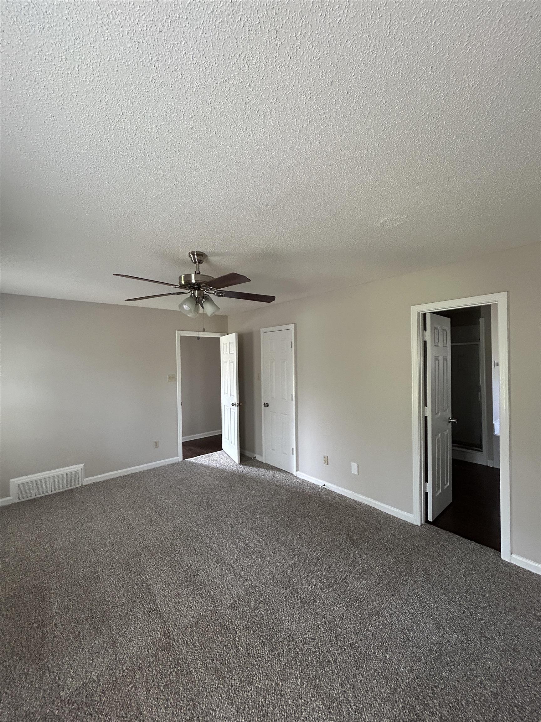 7562 Windsong Dr Property Photo 14