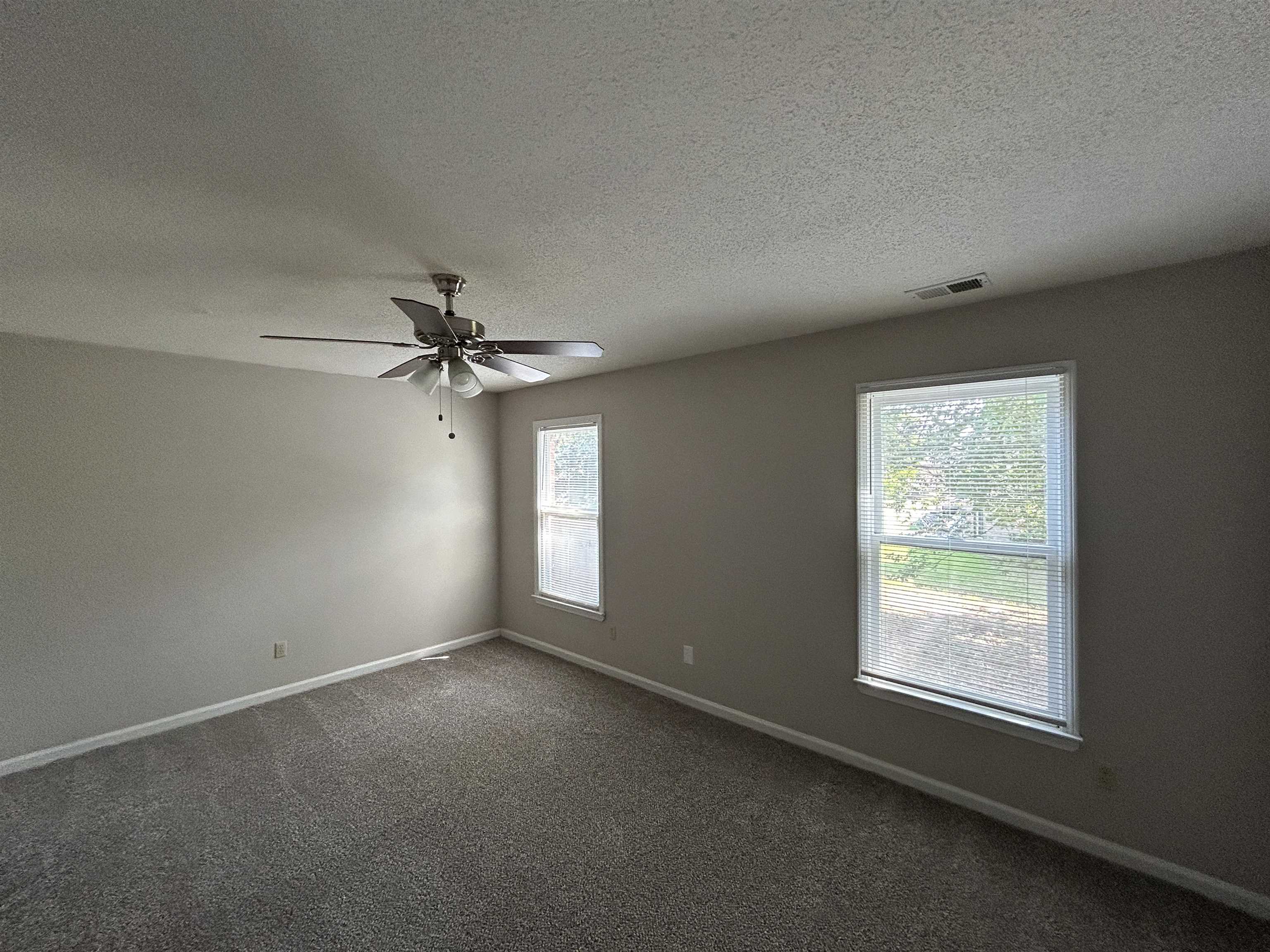 7562 Windsong Dr Property Photo 15