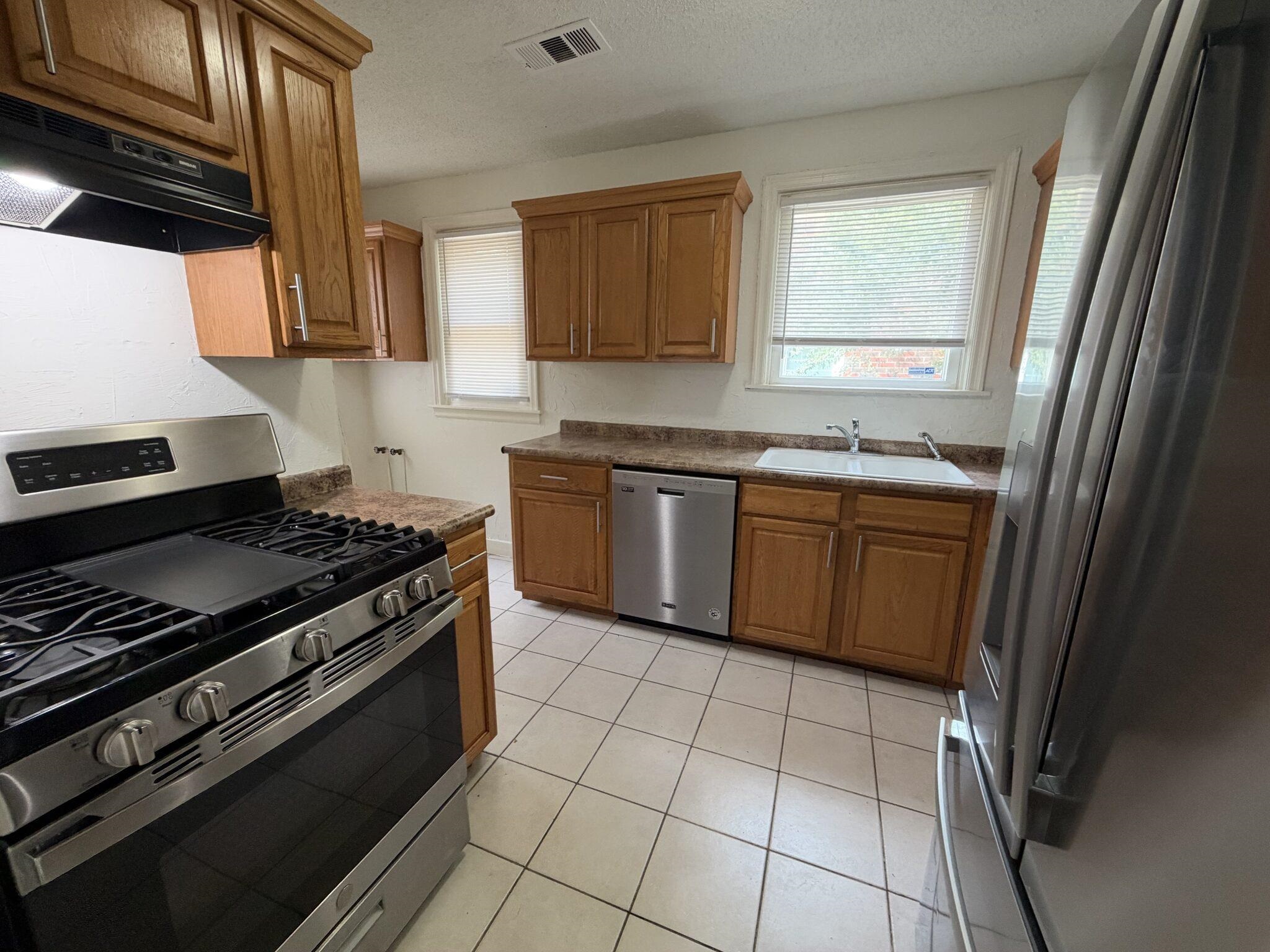 3362 Douglass Ave Property Photo 5