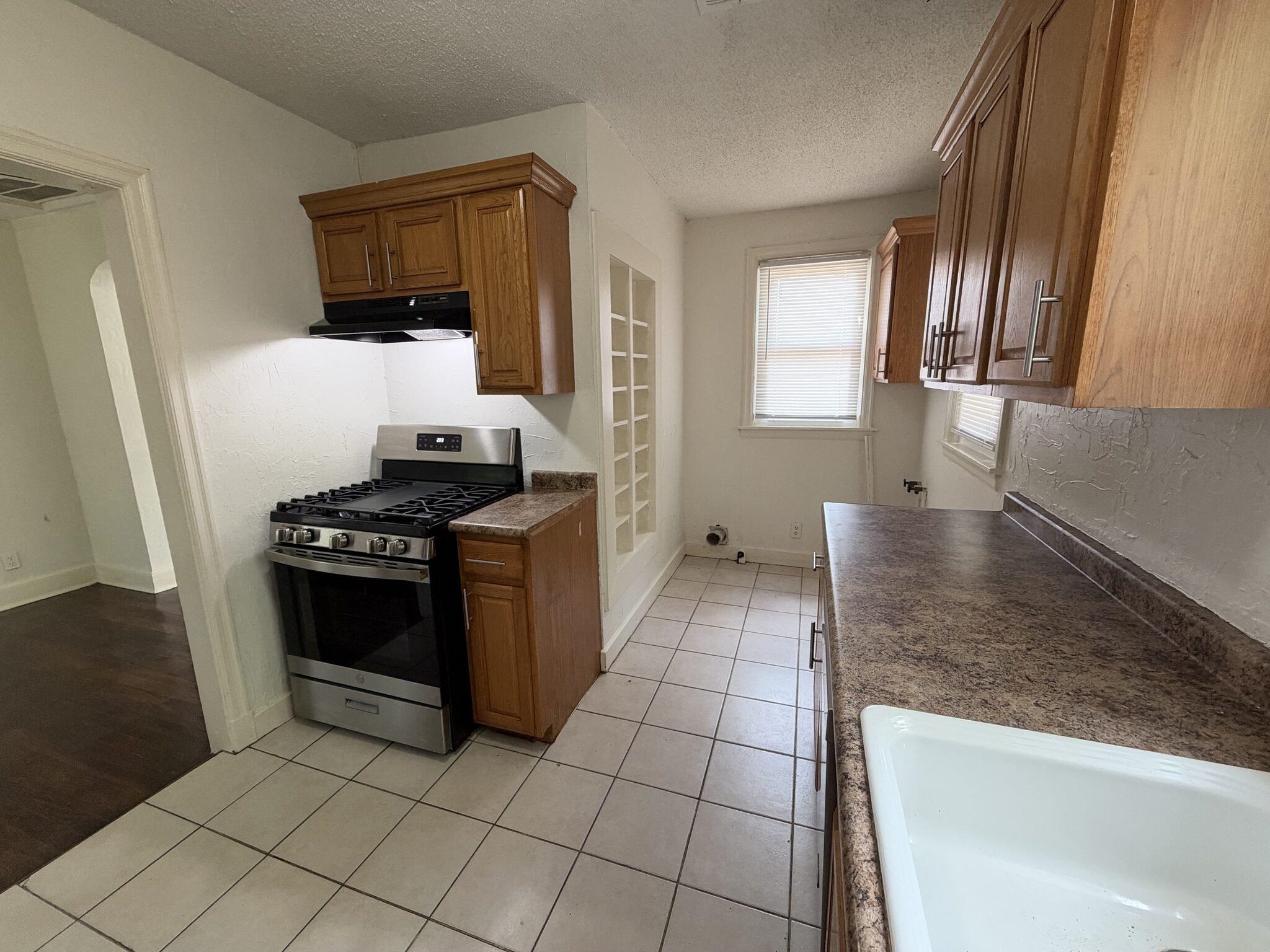 3362 Douglass Ave Property Photo 6