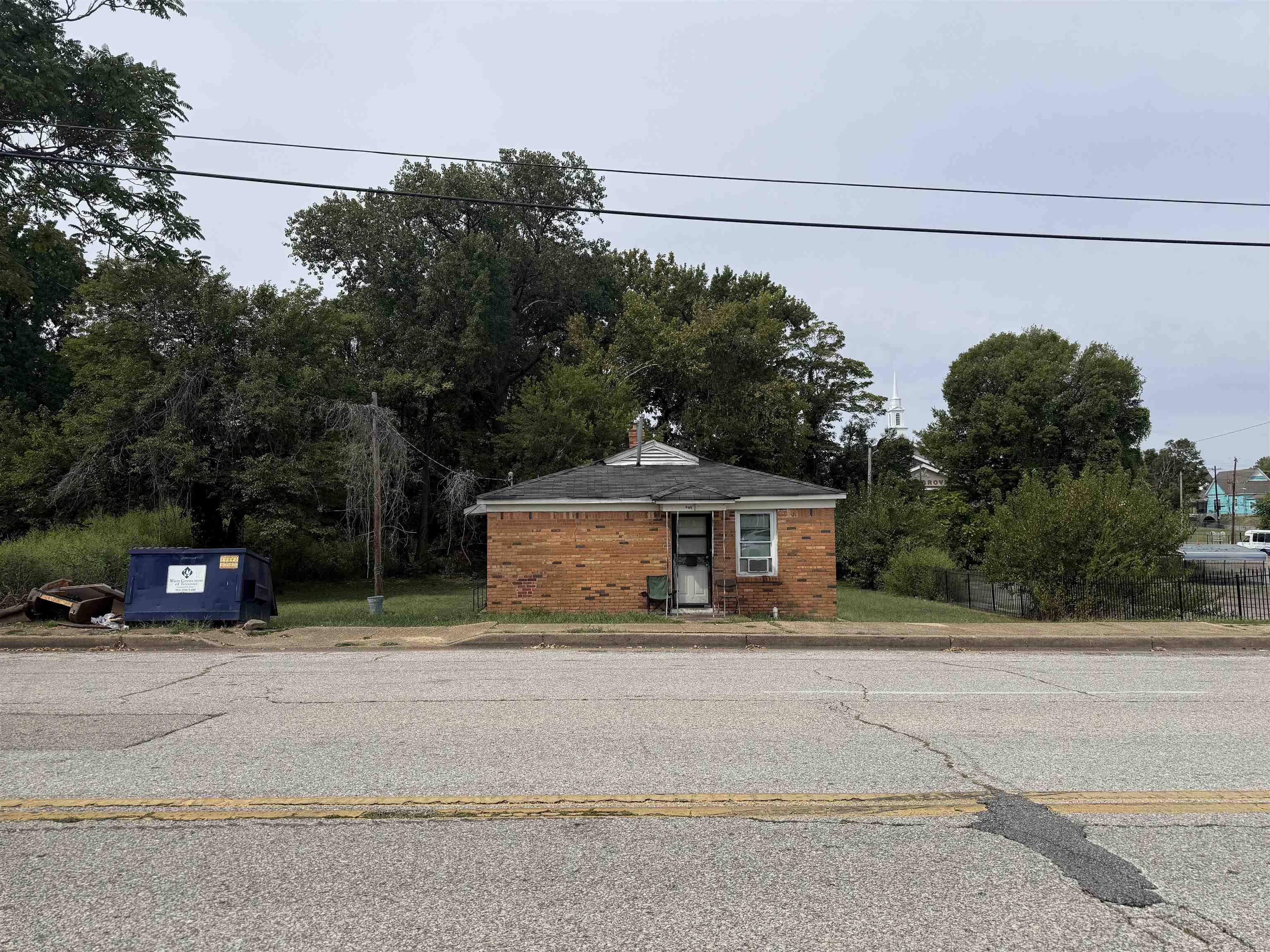 229 N Dunlap St Property Photo 2