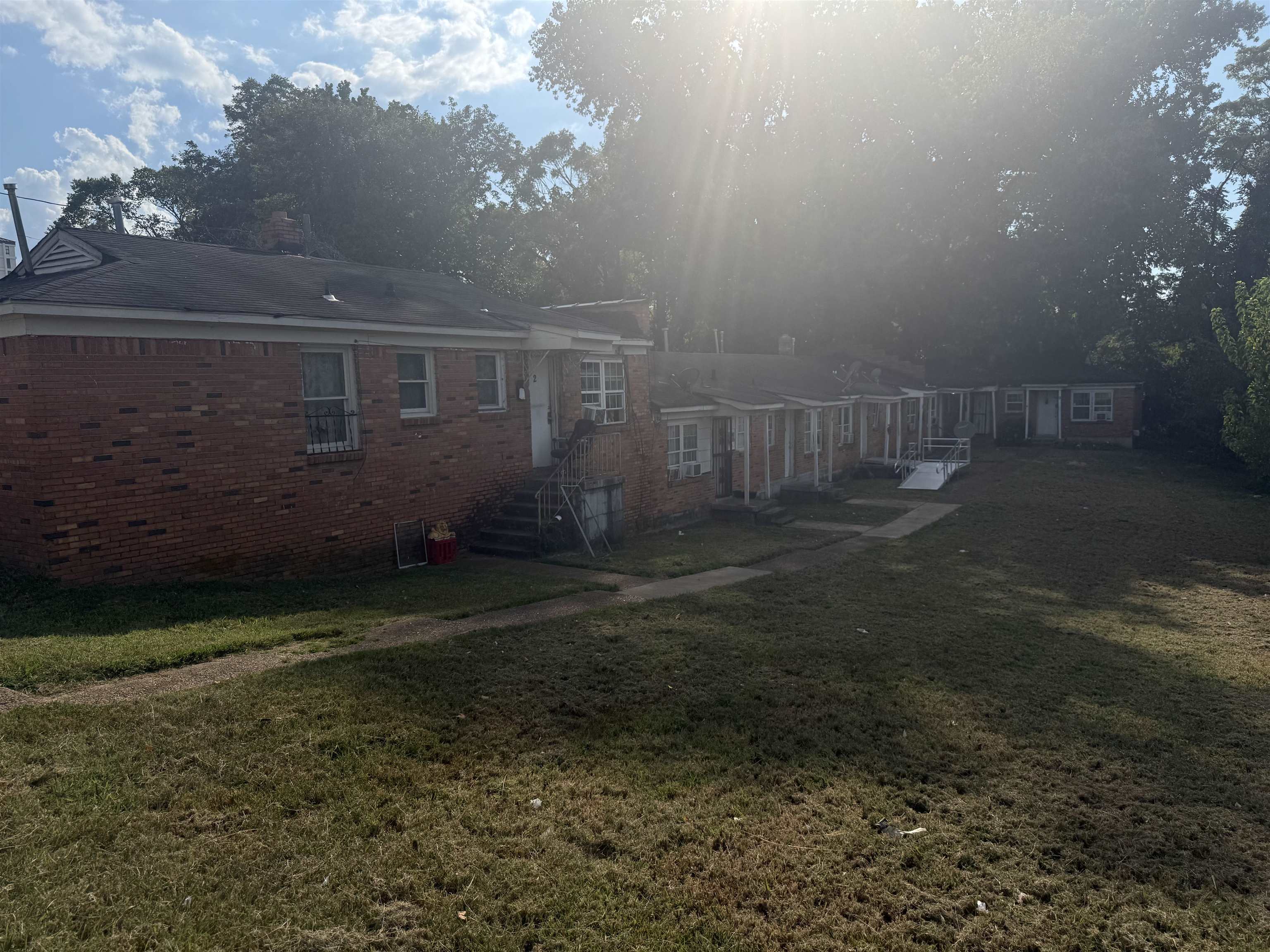 229 N Dunlap St Property Photo 4