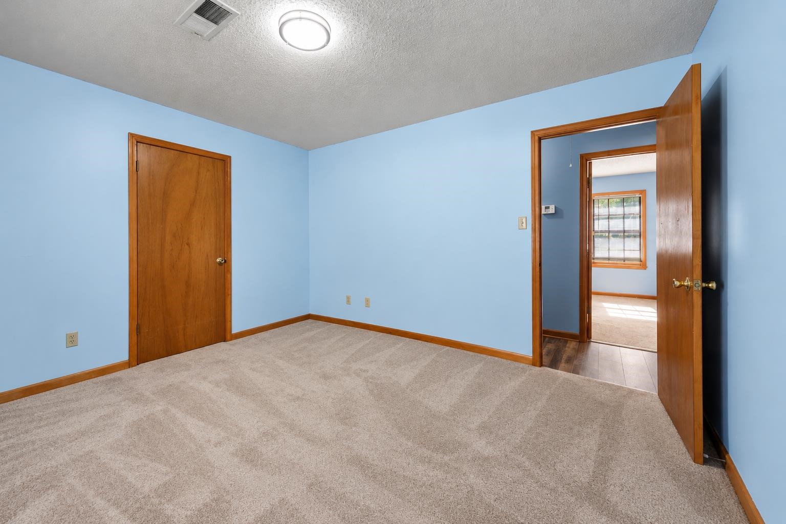 256 Shannon Ln Property Photo 18