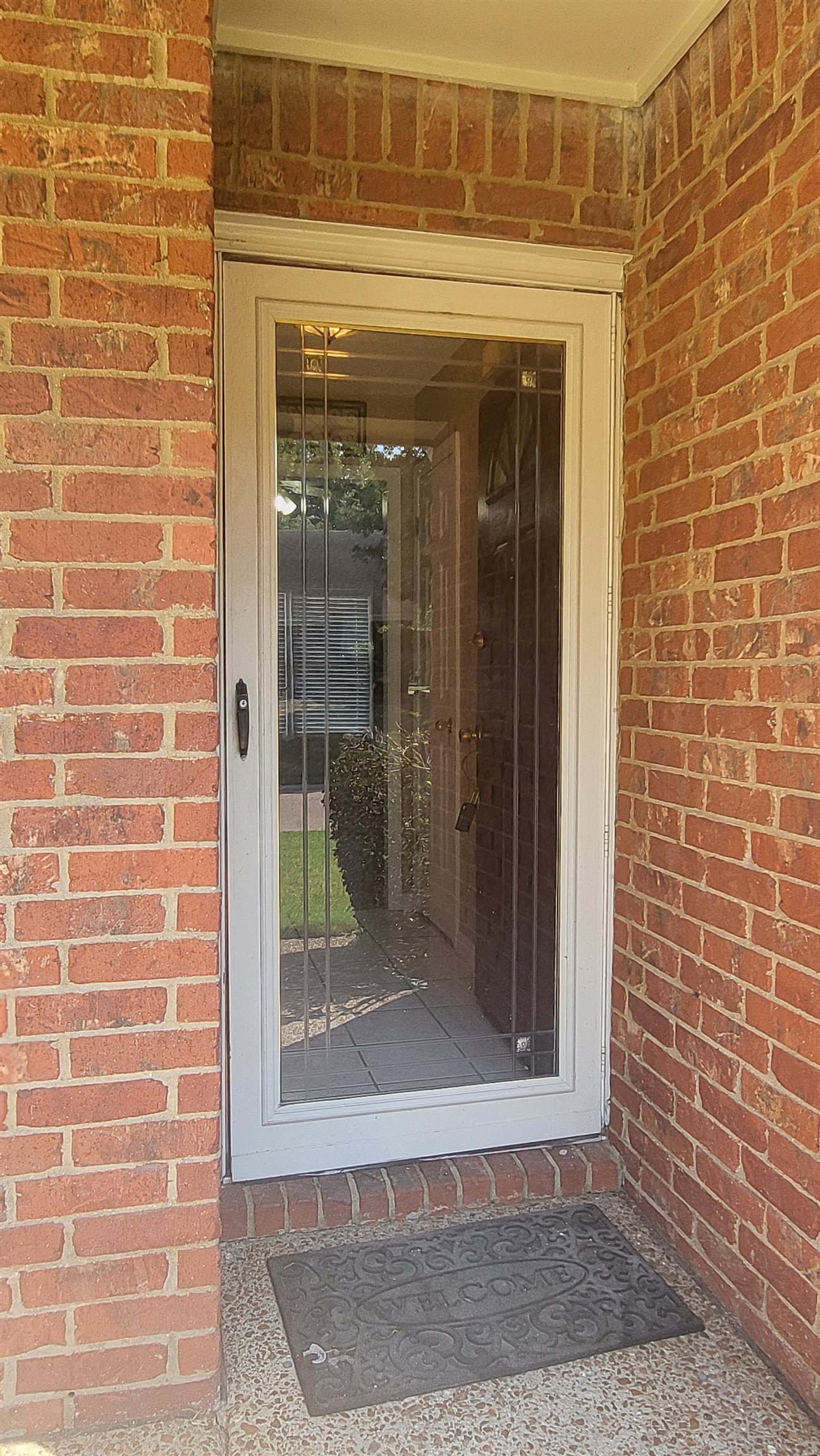 9246 Chalkwell Ave Property Photo 3