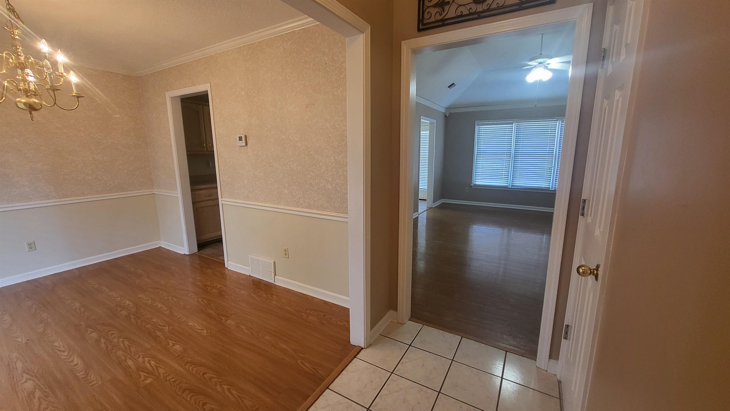9246 Chalkwell Ave Property Photo 4
