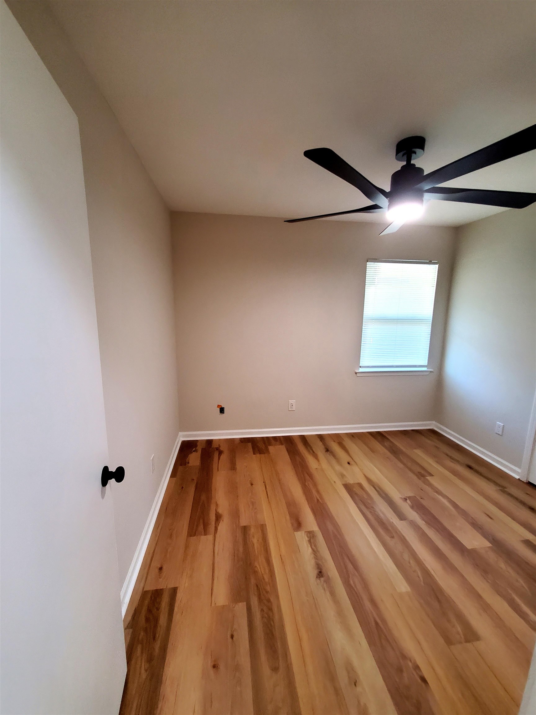 4043 Mossville St Property Photo 20