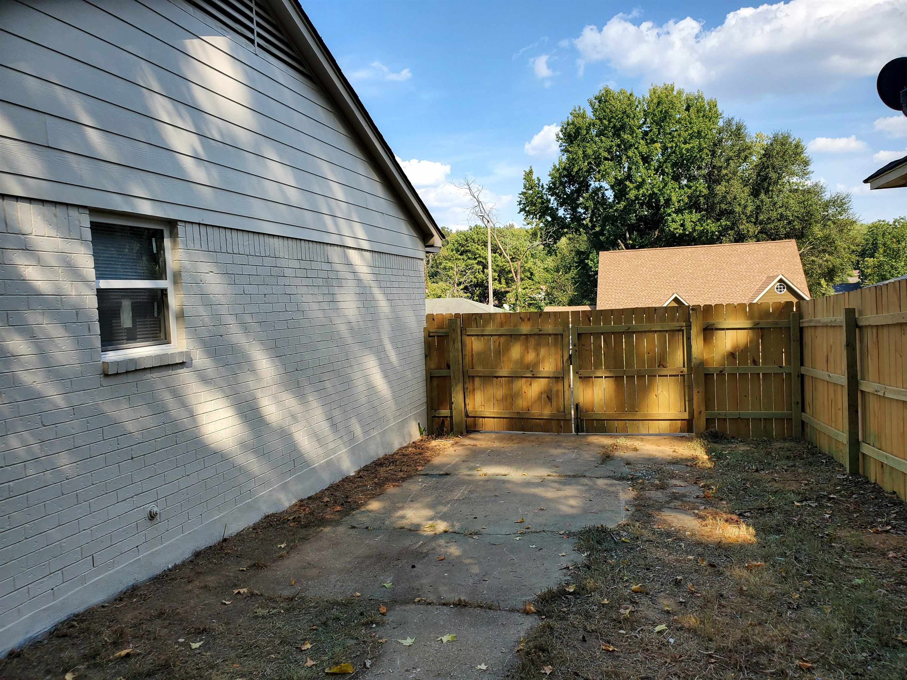 4043 Mossville St Property Photo 31