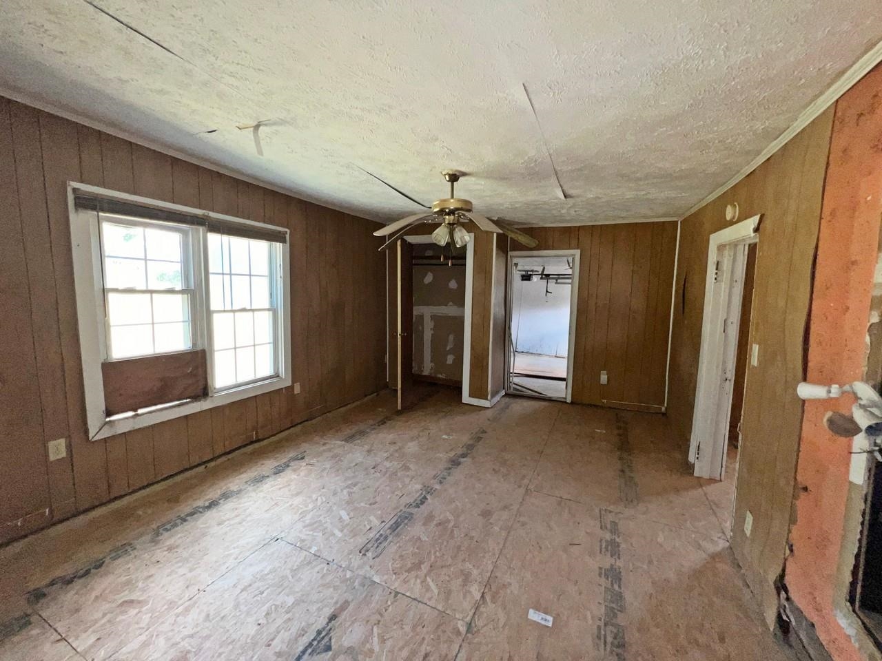 15077 70 Hwy W Property Photo 8