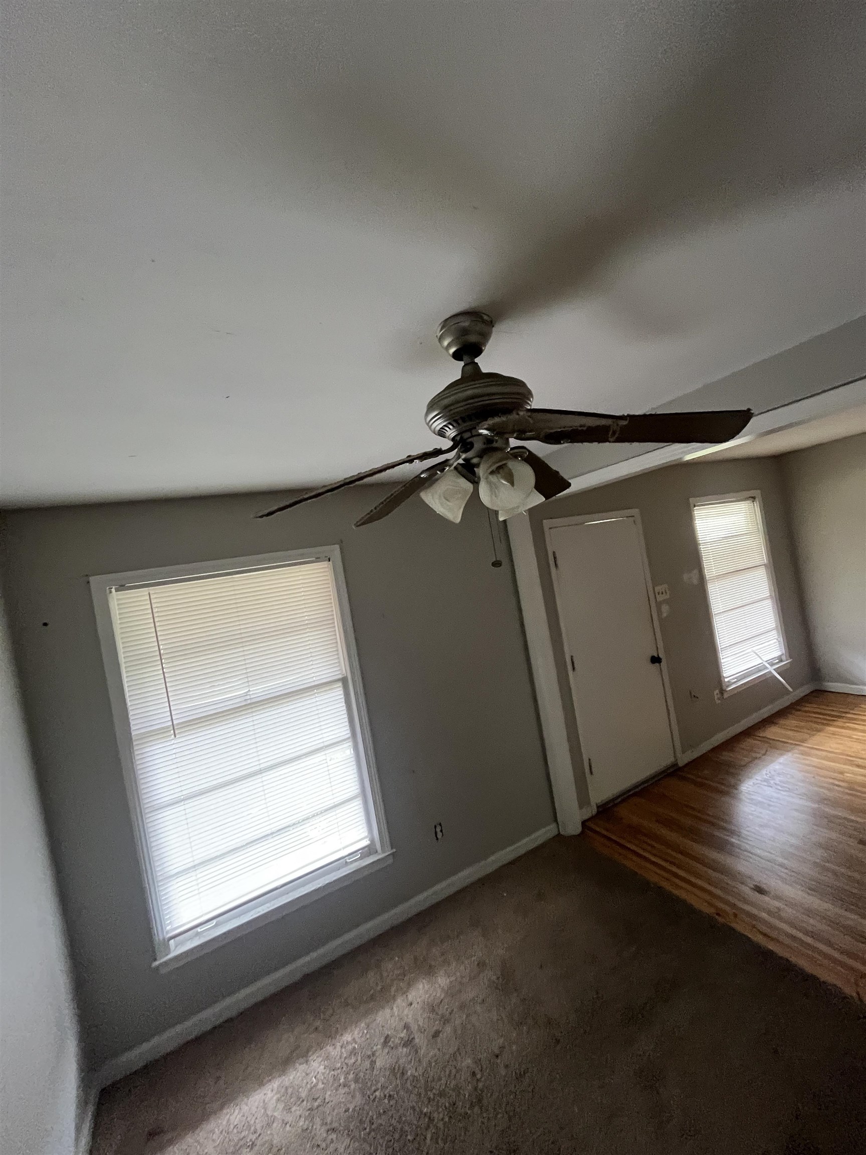 3739 Wickcliff Ln Property Photo 3