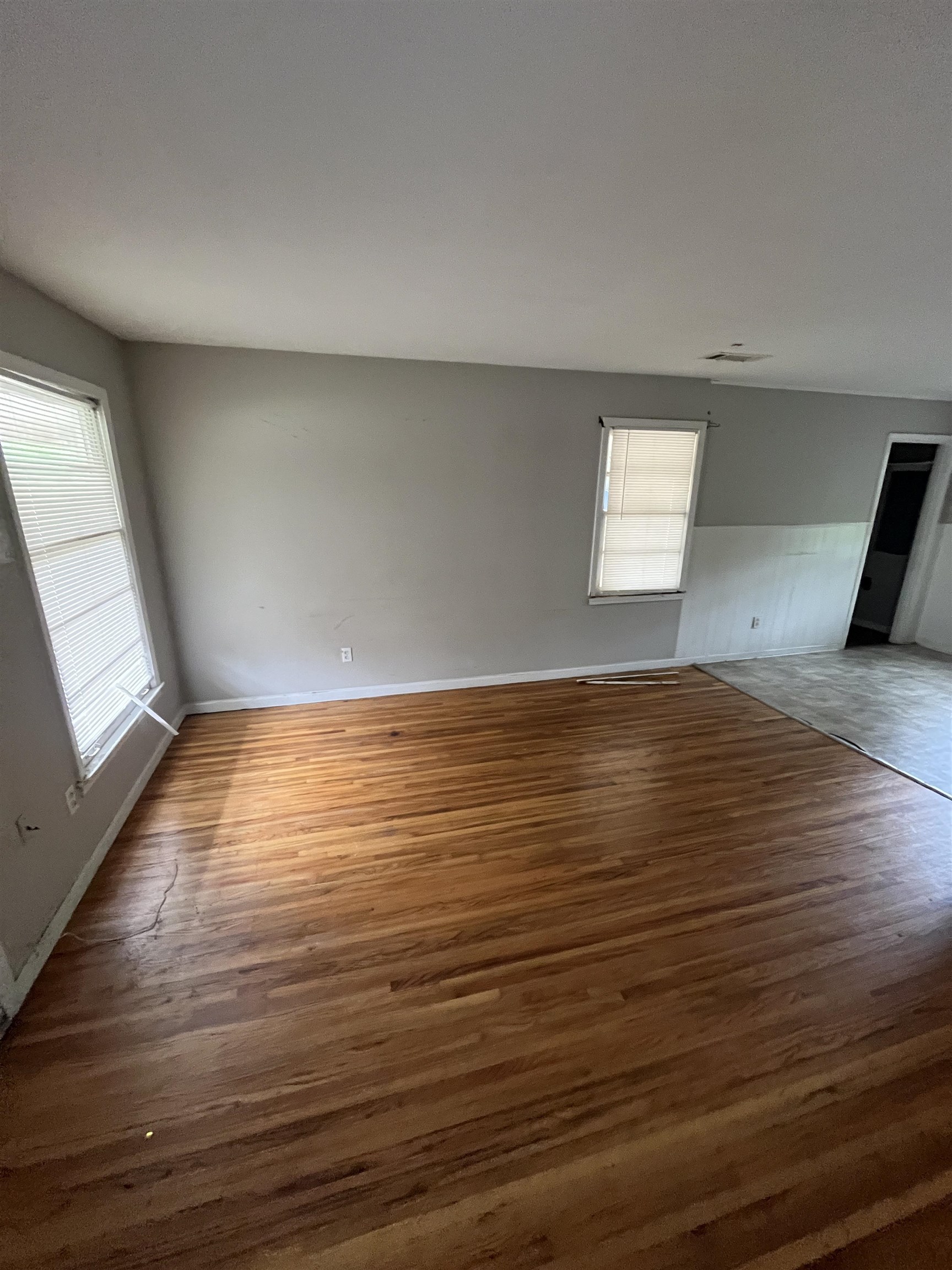 3739 Wickcliff Ln Property Photo 4