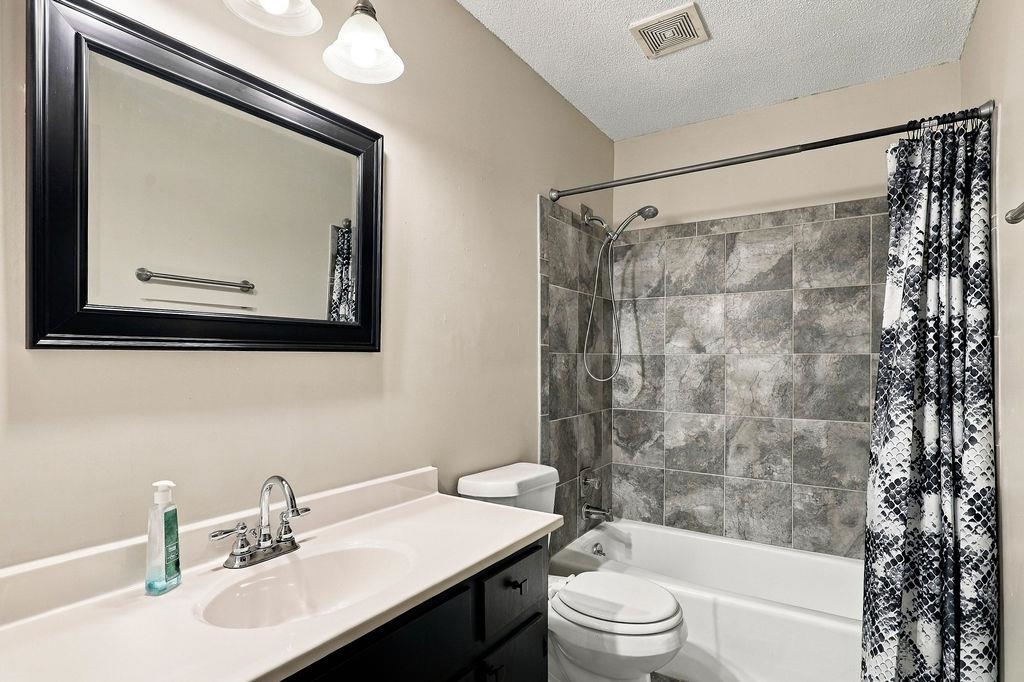 6674 Reindeer Ave Property Photo 22