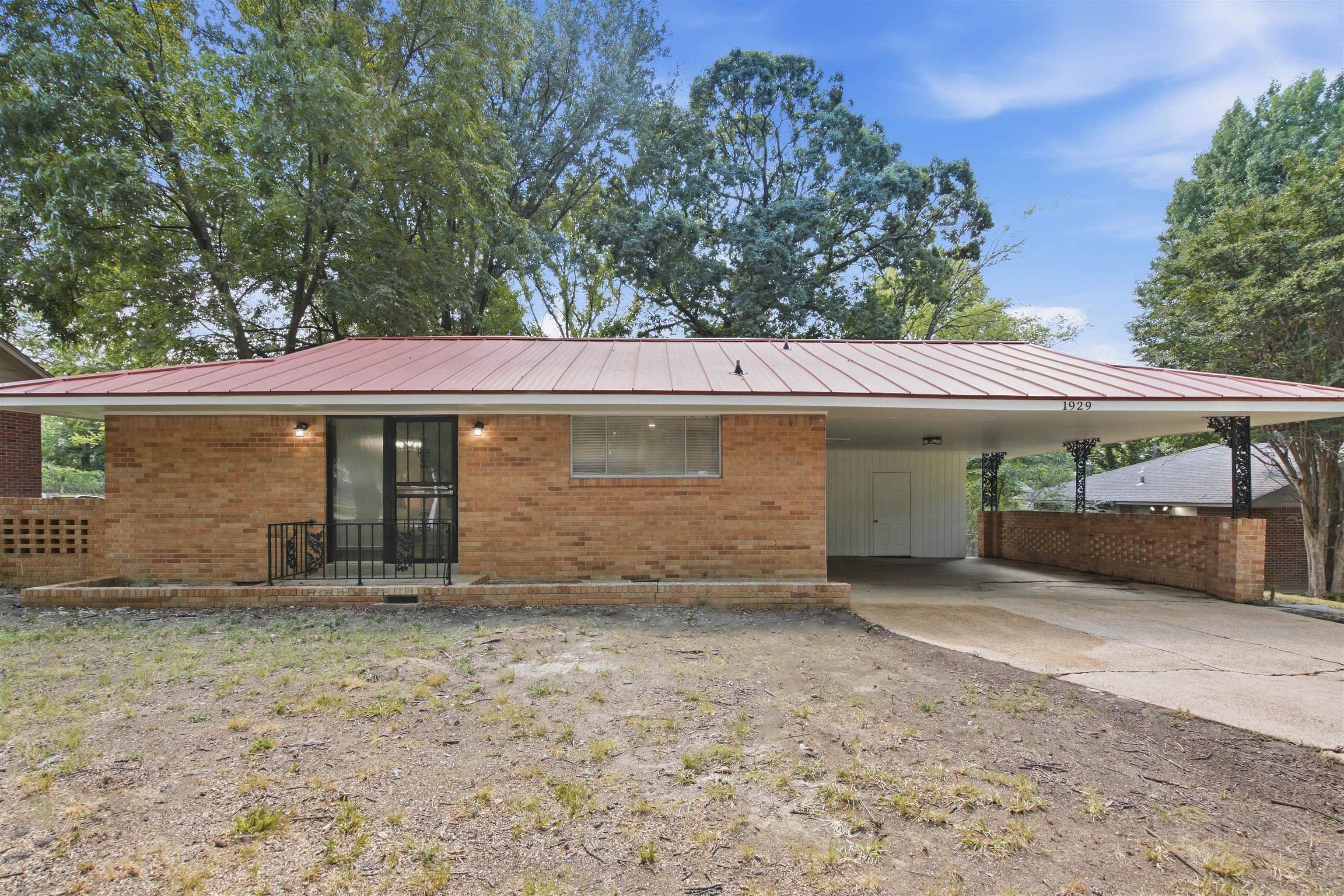 1929 Goodhaven Dr Property Photo 1