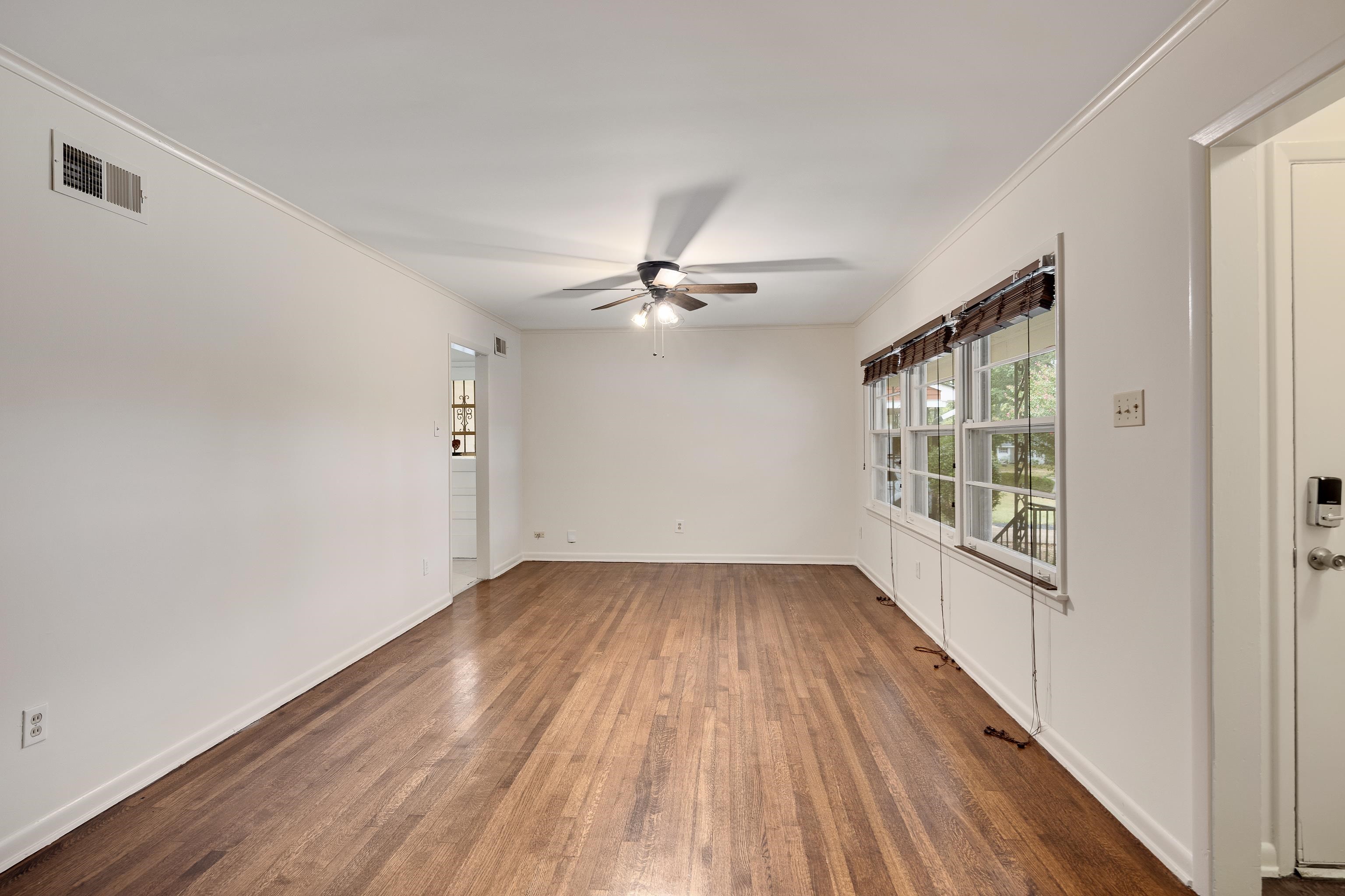 5281 Laurie Ln Property Photo 7