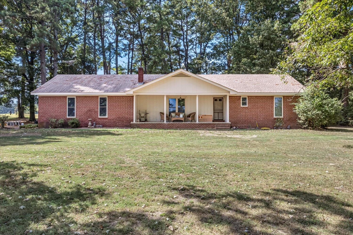 341 Ray Ln Property Photo 2