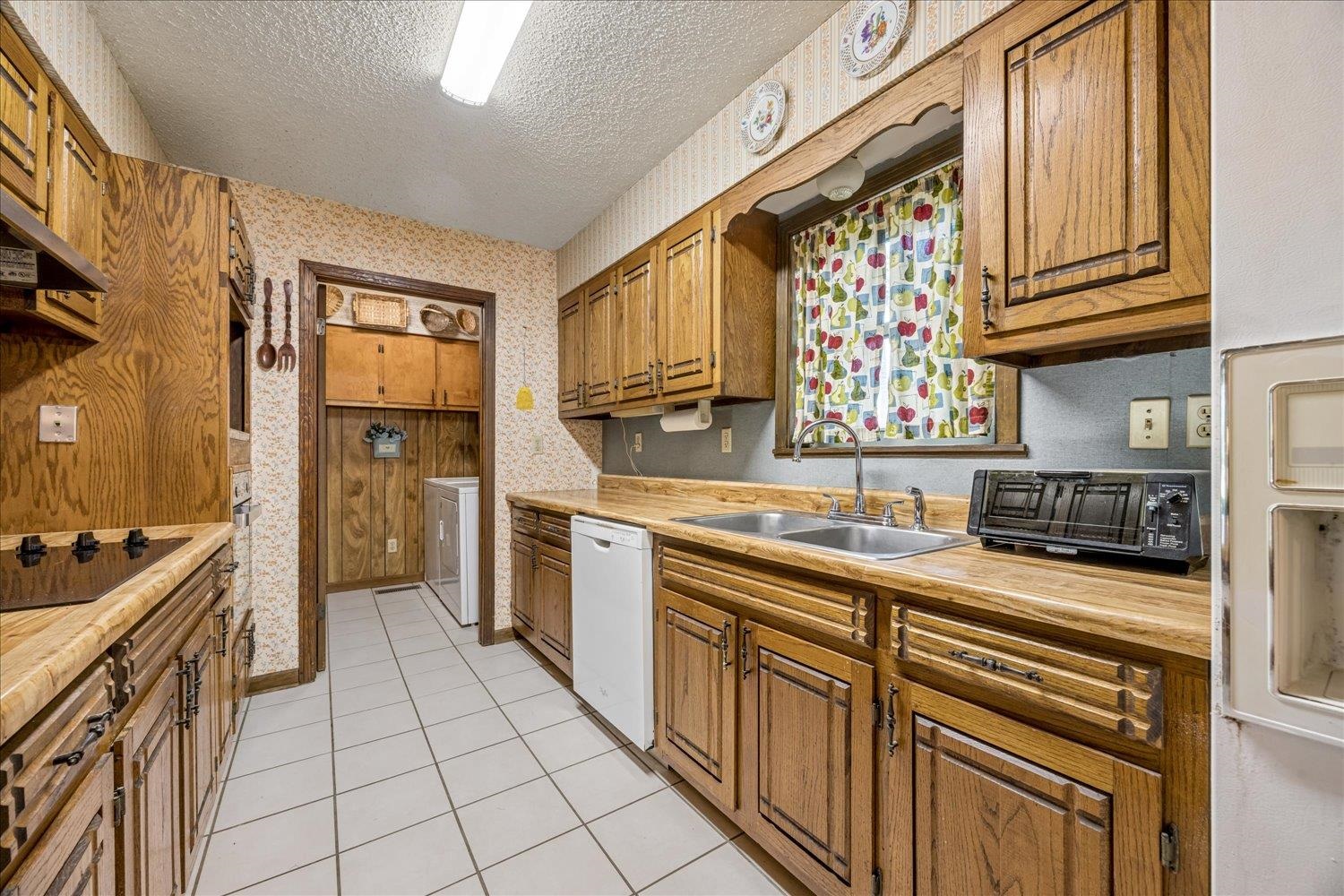 341 Ray Ln Property Photo 10