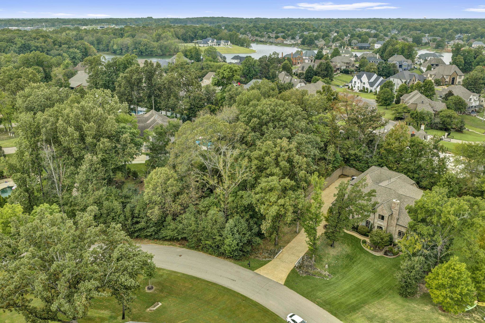 3981 N Potter Woods Cv Property Photo 3