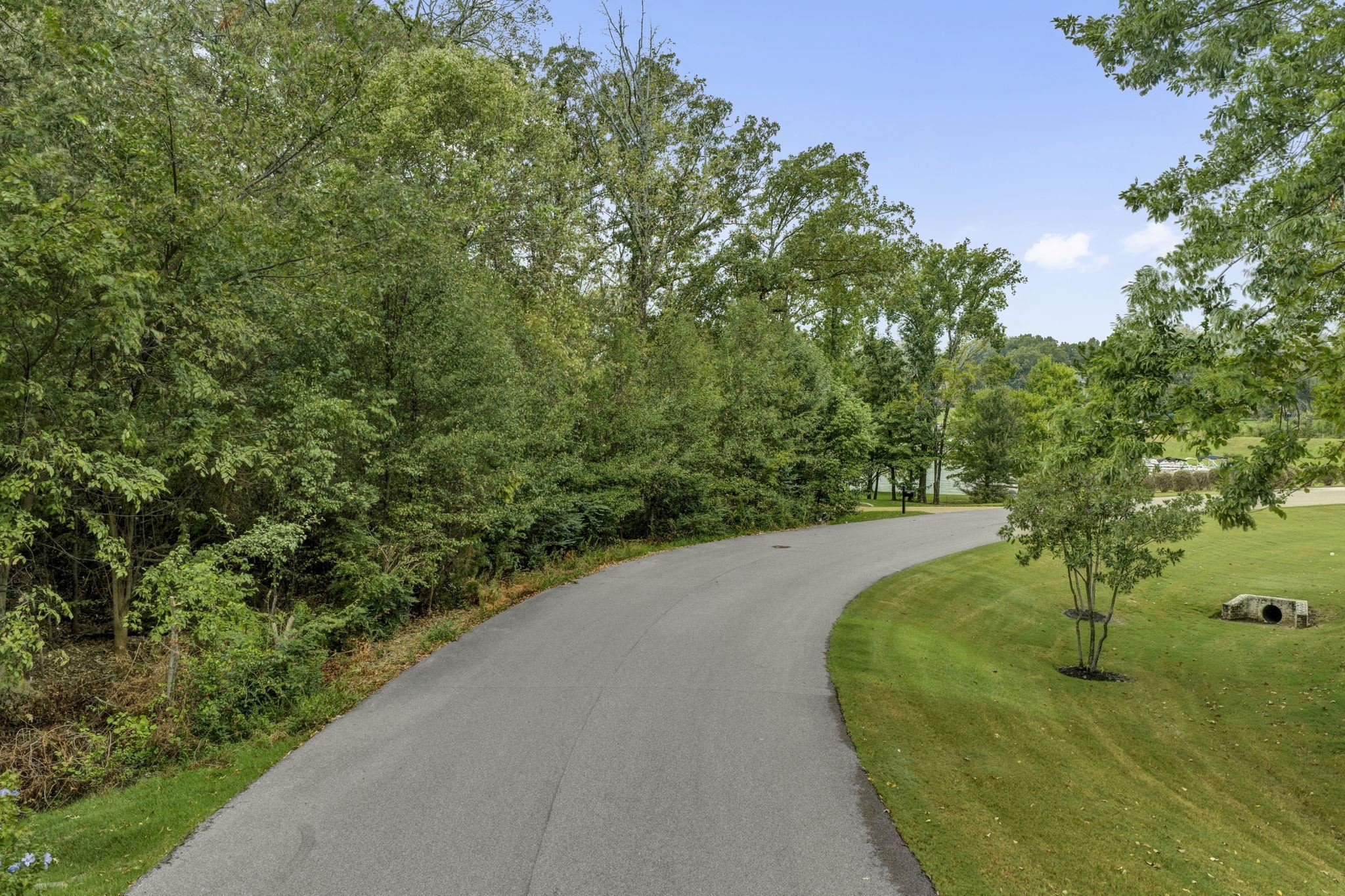 3981 N Potter Woods Cv Property Photo 13