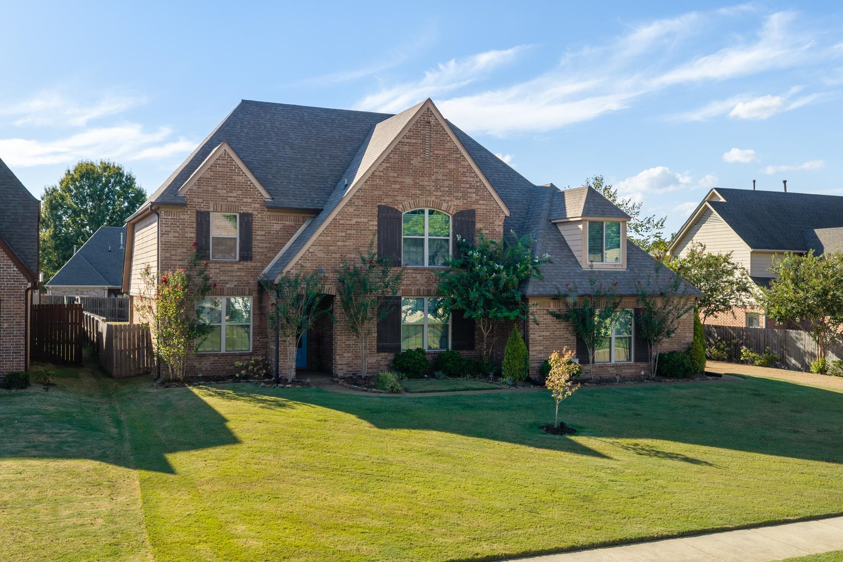 4909 AVI DR Property Photo 1