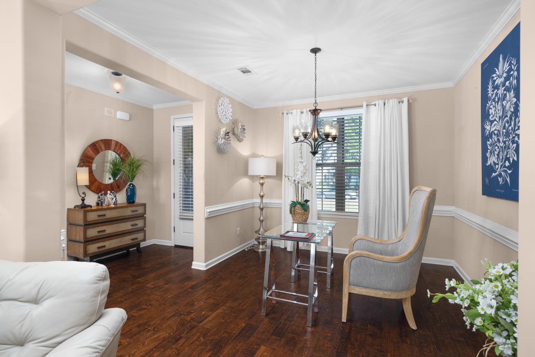 4909 Avi Dr Property Photo 4