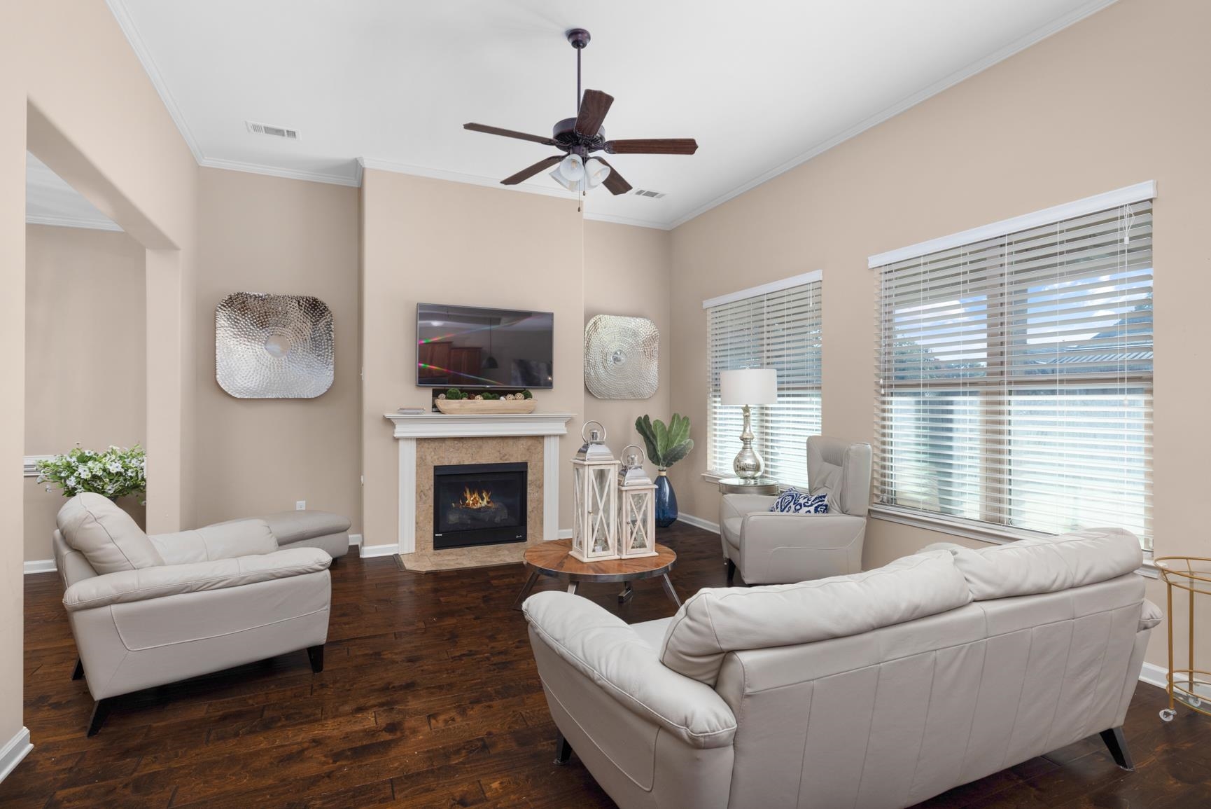4909 Avi Dr Property Photo 8