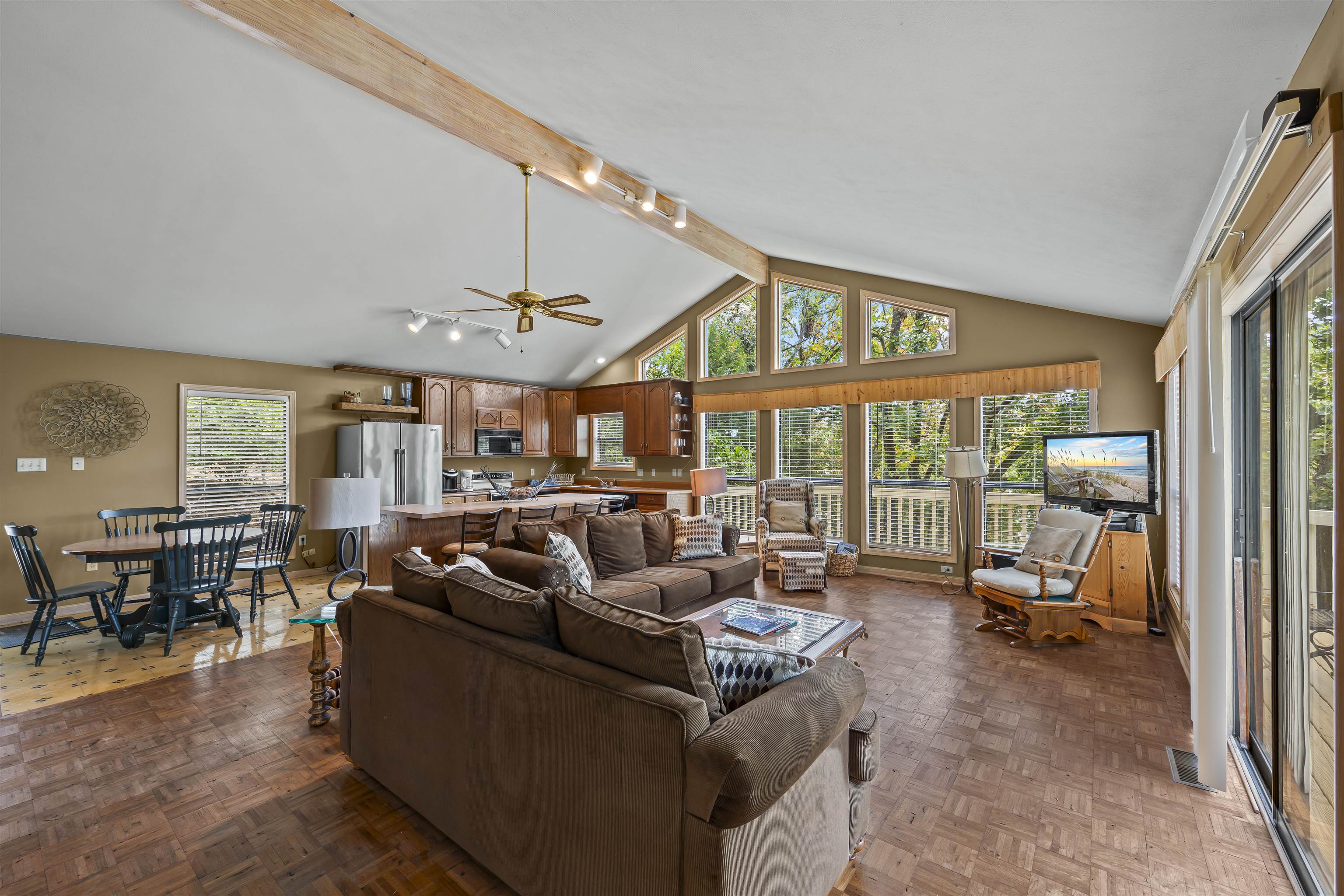 1720 Point Grand Dr Property Photo 3