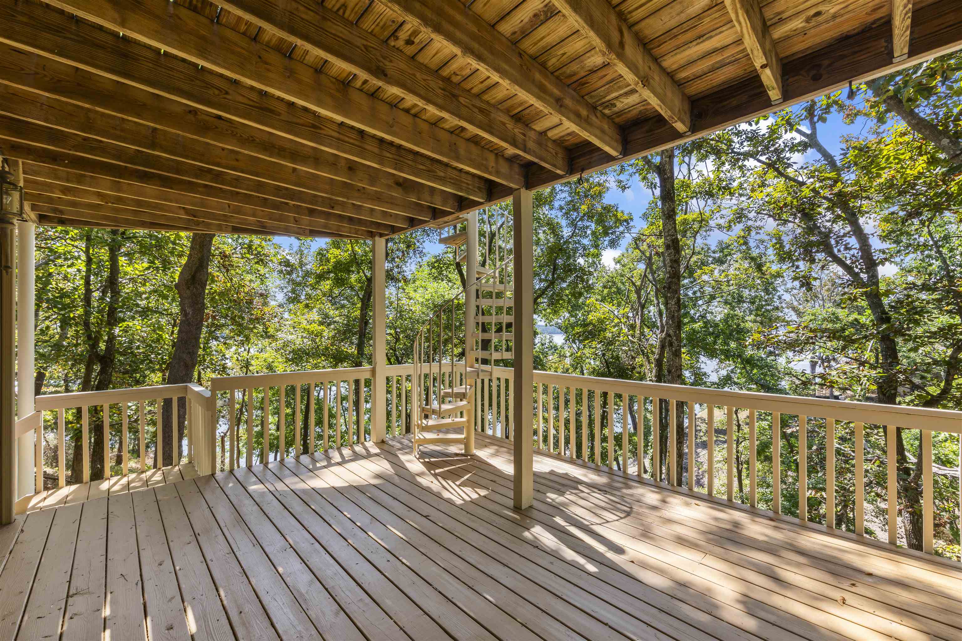 1720 Point Grand Dr Property Photo 25
