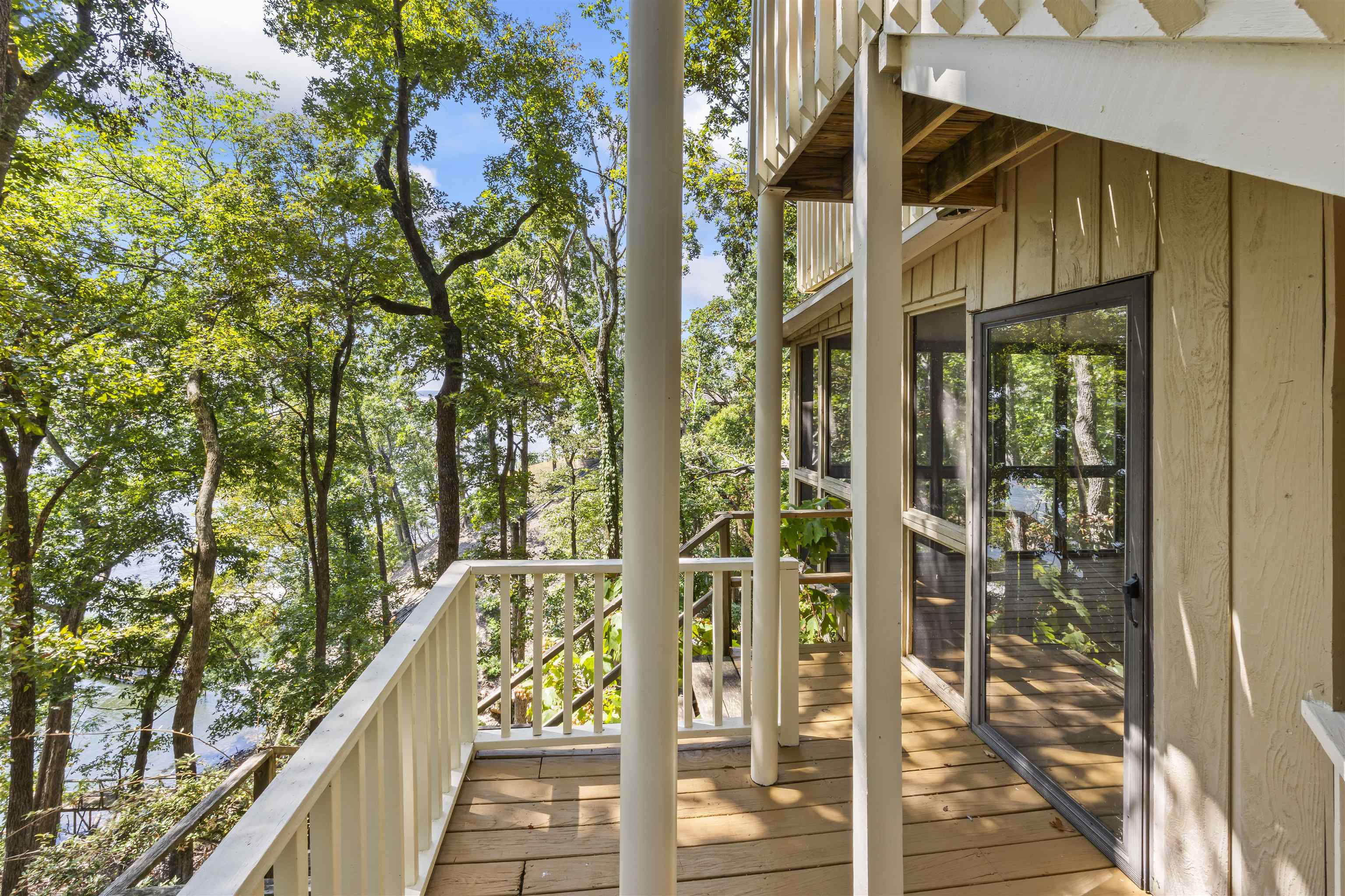 1720 Point Grand Dr Property Photo 27