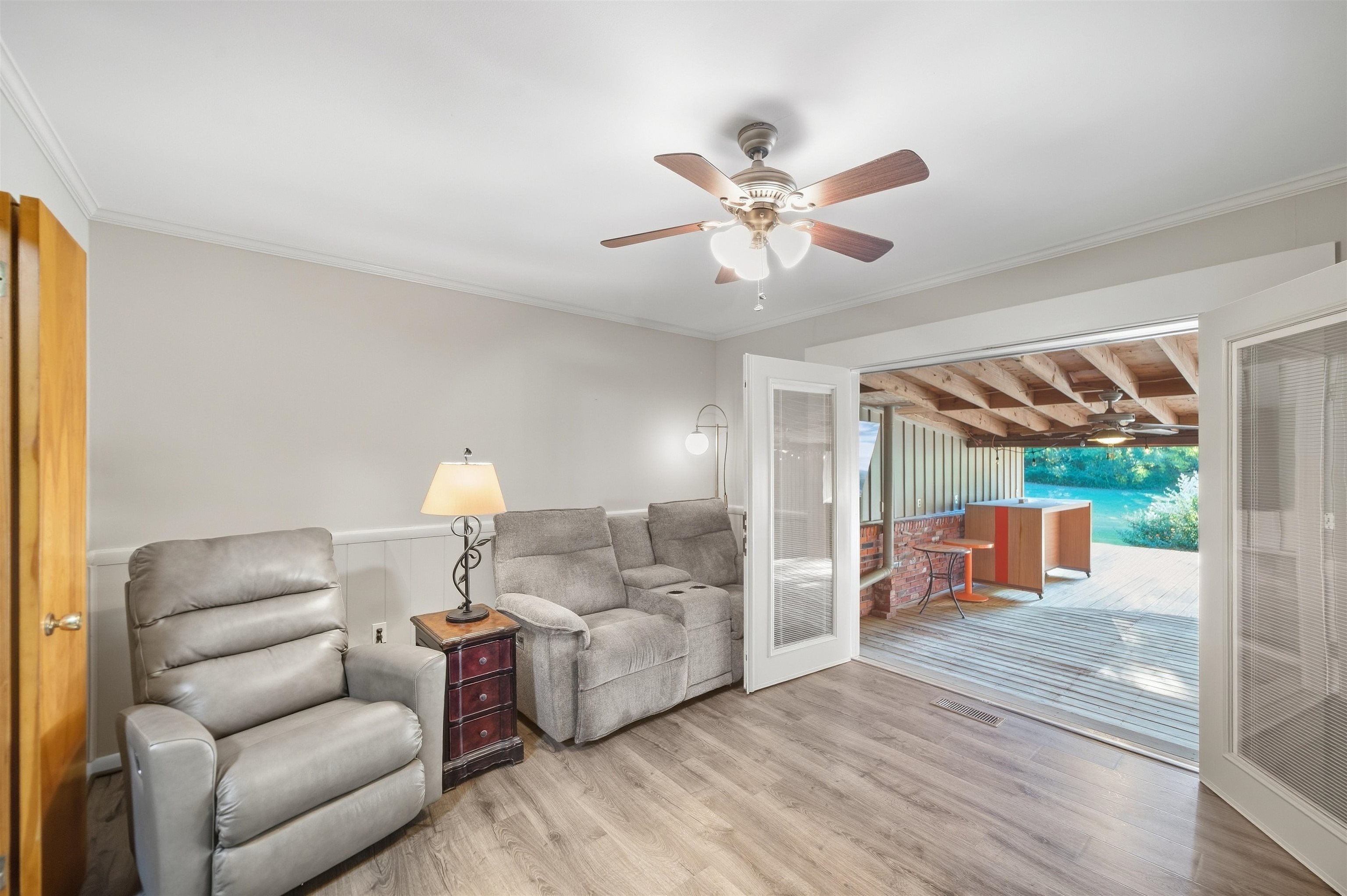 5095 Evergreen Rd Property Photo 19
