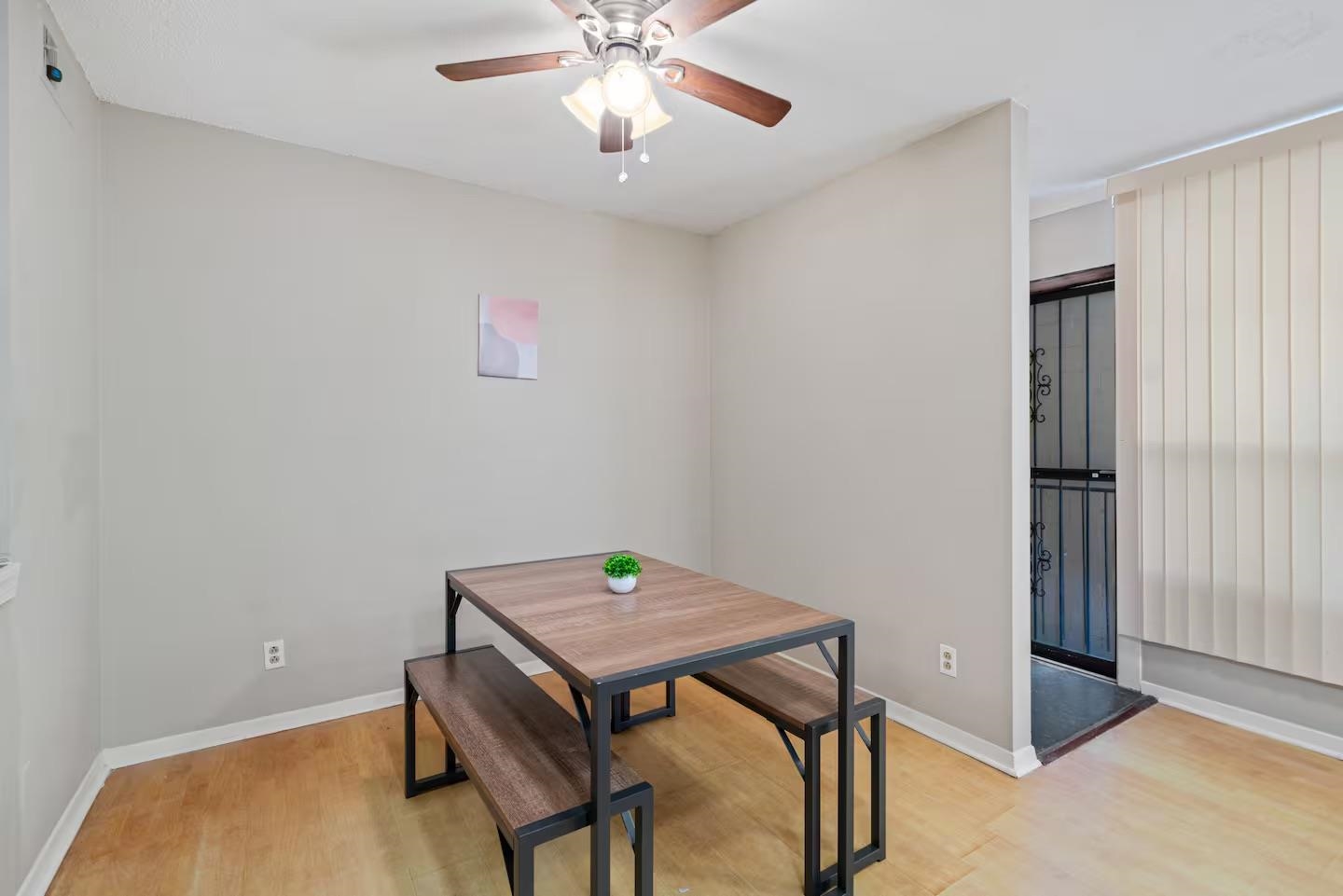 108 N Belvedere Blvd 18 Property Photo 4