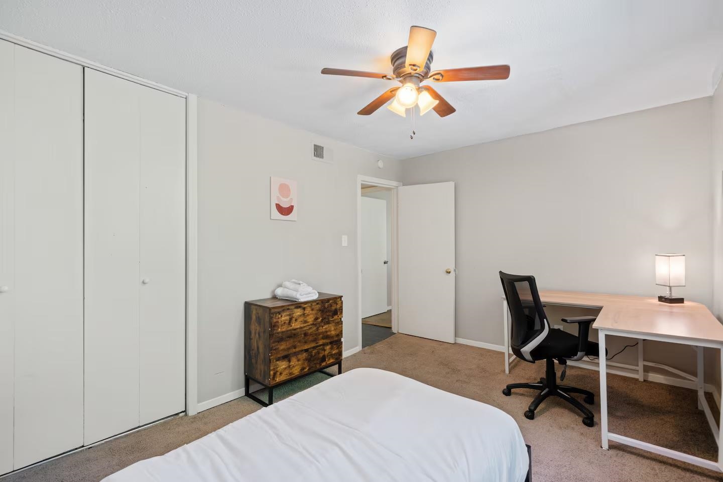 108 N Belvedere Blvd 18 Property Photo 12