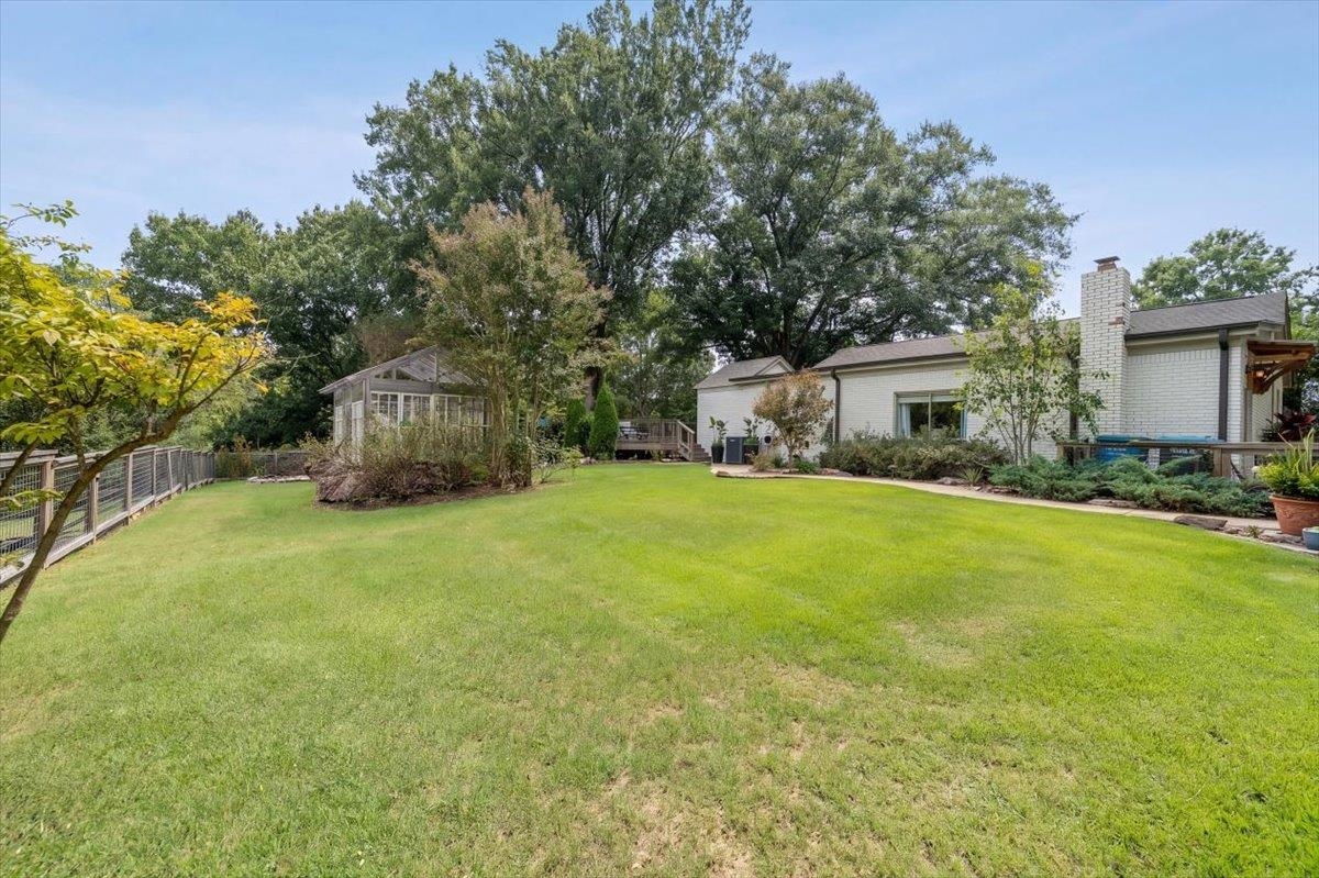 5754 Chester St Property Photo 36