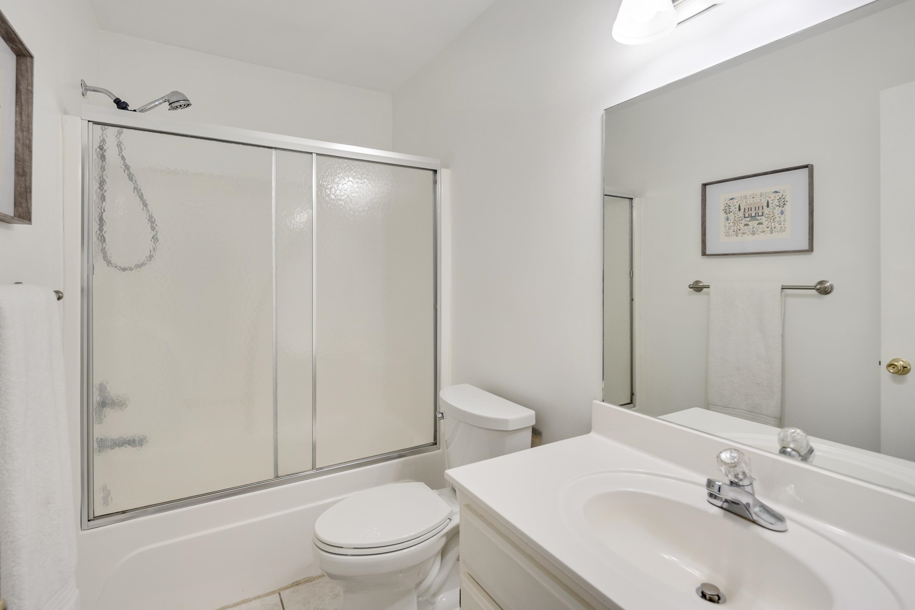 226 Thomas Ter Property Photo 12