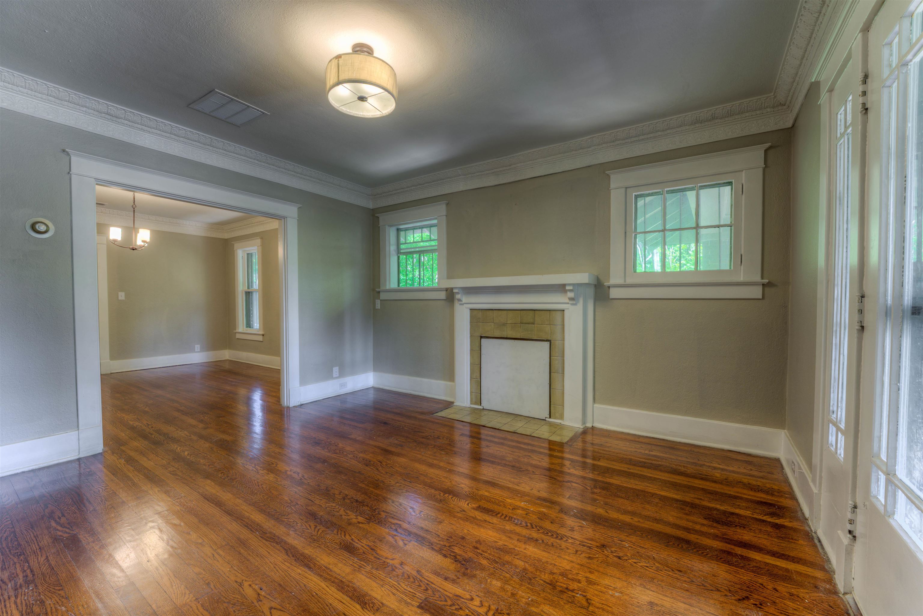 345 Malvern St Property Photo 4