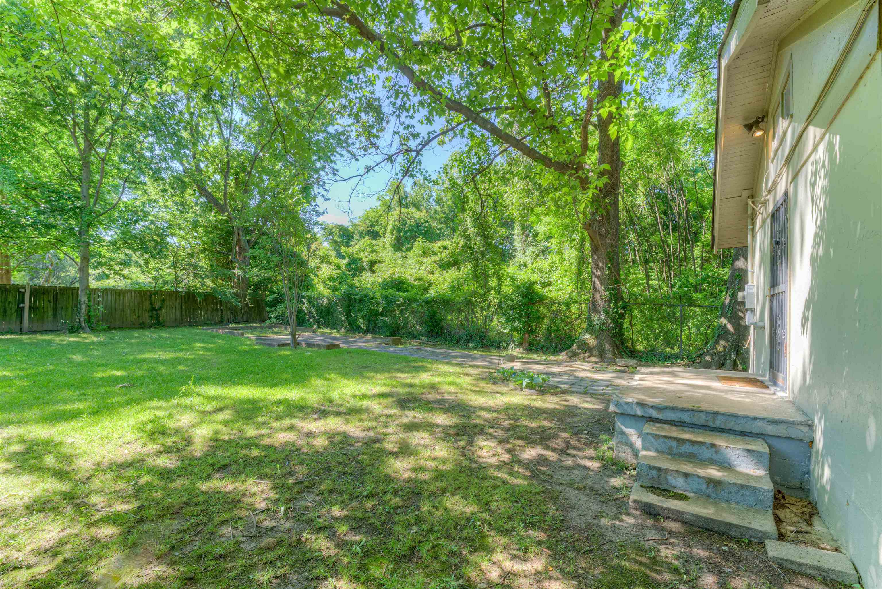 345 Malvern St Property Photo 24