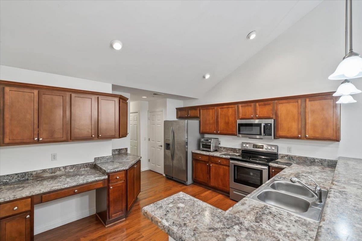1700 W Southfield Cir Property Photo 14