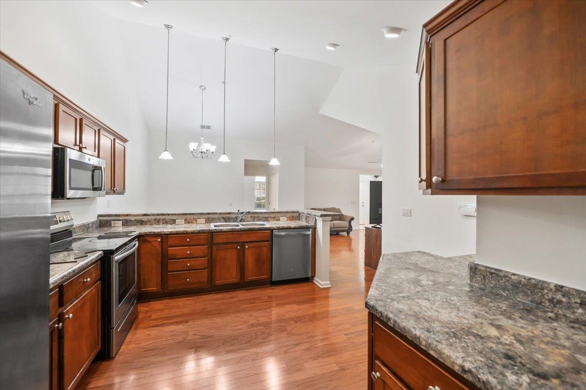 1700 W Southfield Cir Property Photo 17