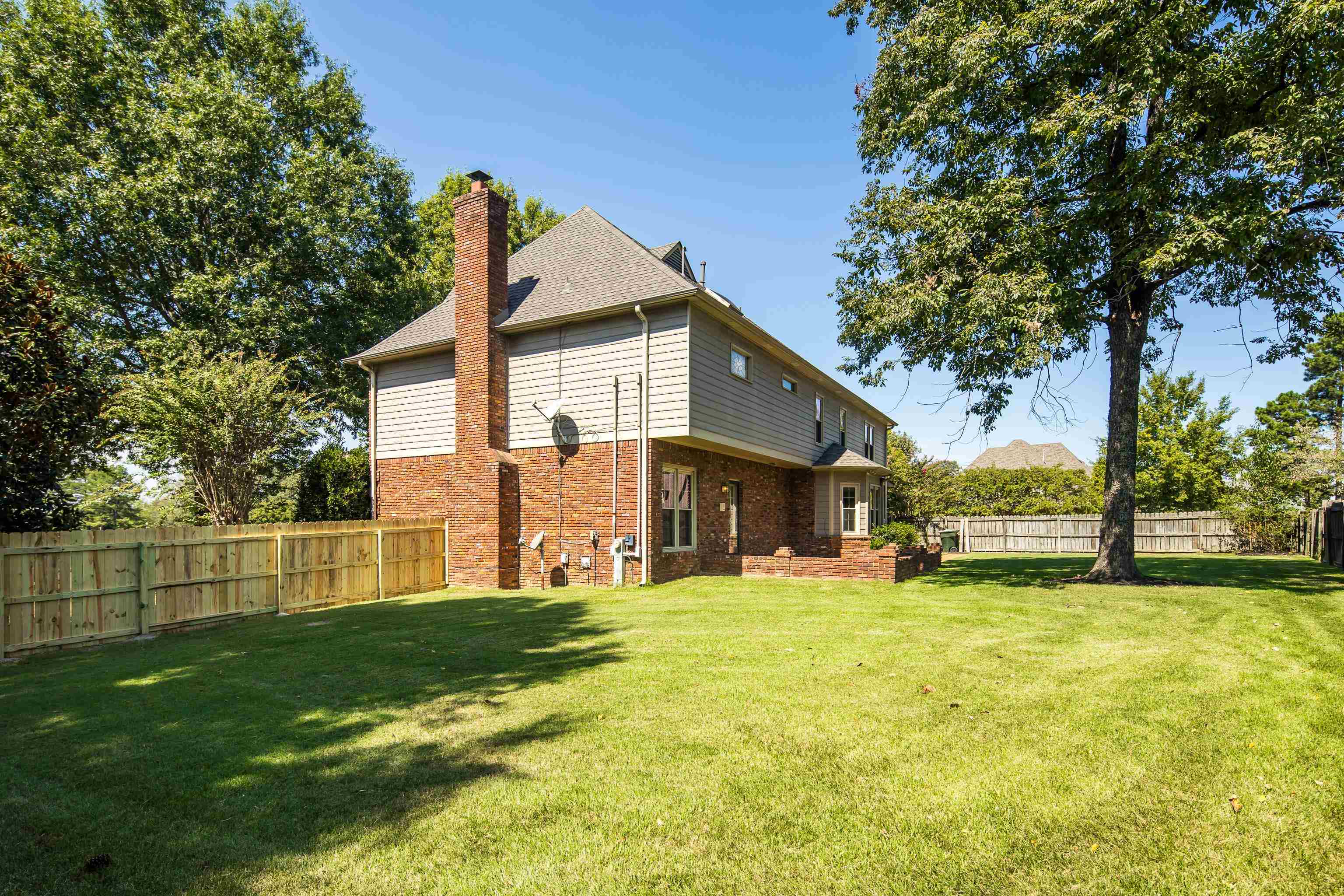 1196 E Lake Pointe Dr Property Photo 35